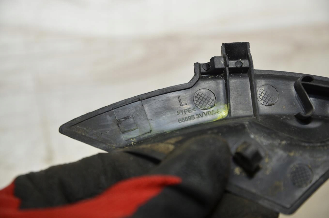 moulding windows front left Nissan Note II E12 14r