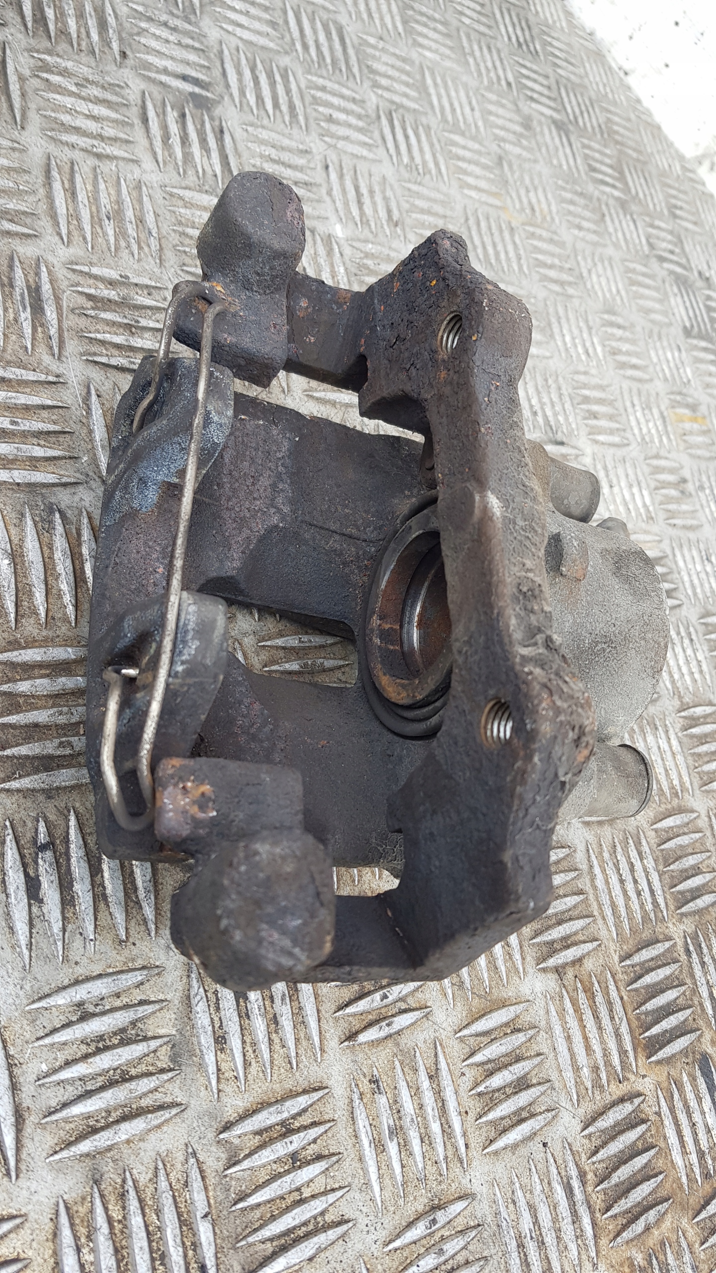 VOLVO V70 and caliper brake calipers front 2.4 ATE