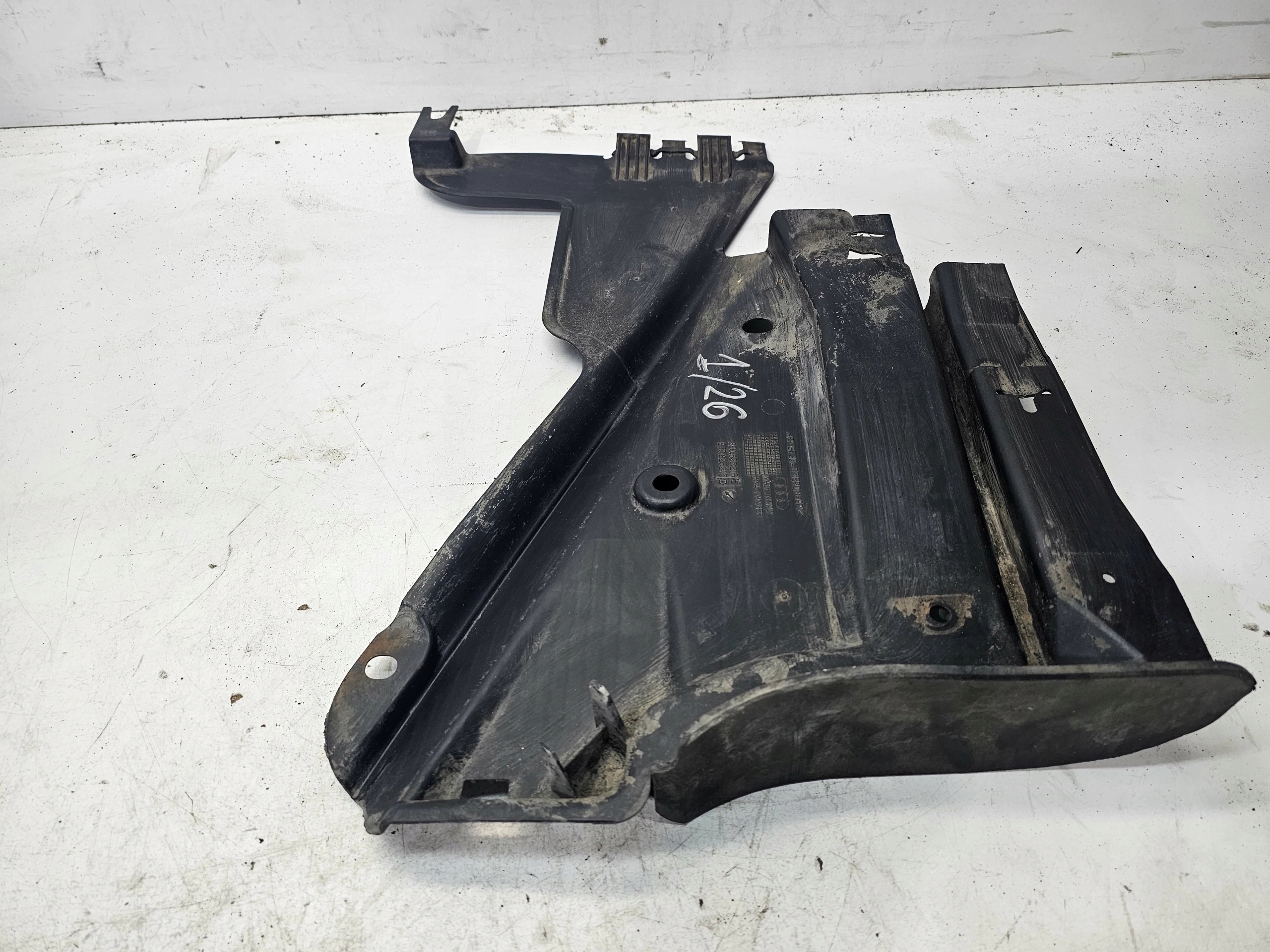 cover chassis AUDI A5 8T CABRIO right rear part 8F0825216D