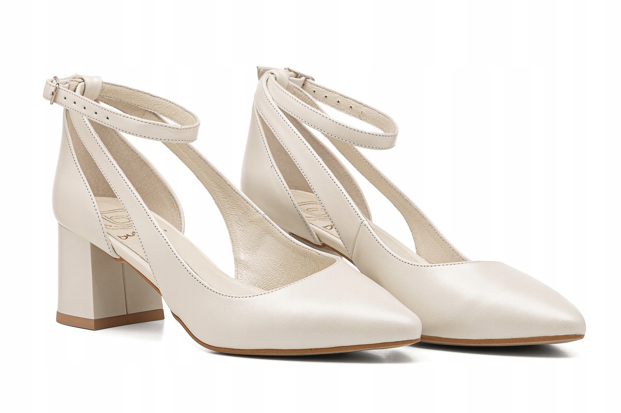 Svatební lodičky na podpatku s nízkou podrážkou Gabi 38