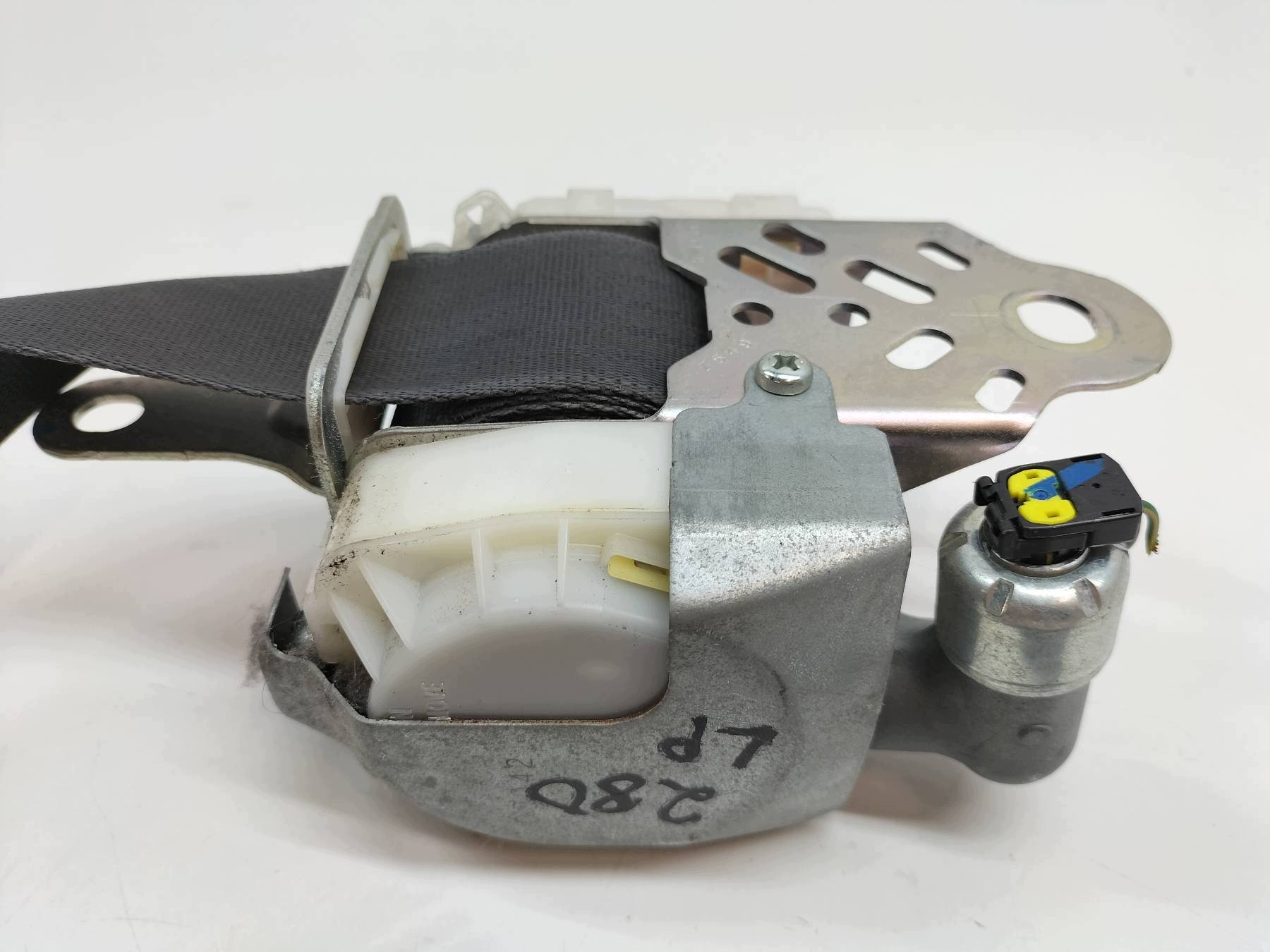 tension belt safety left front driver´s Suzuki SX4 and (2006-2013)
