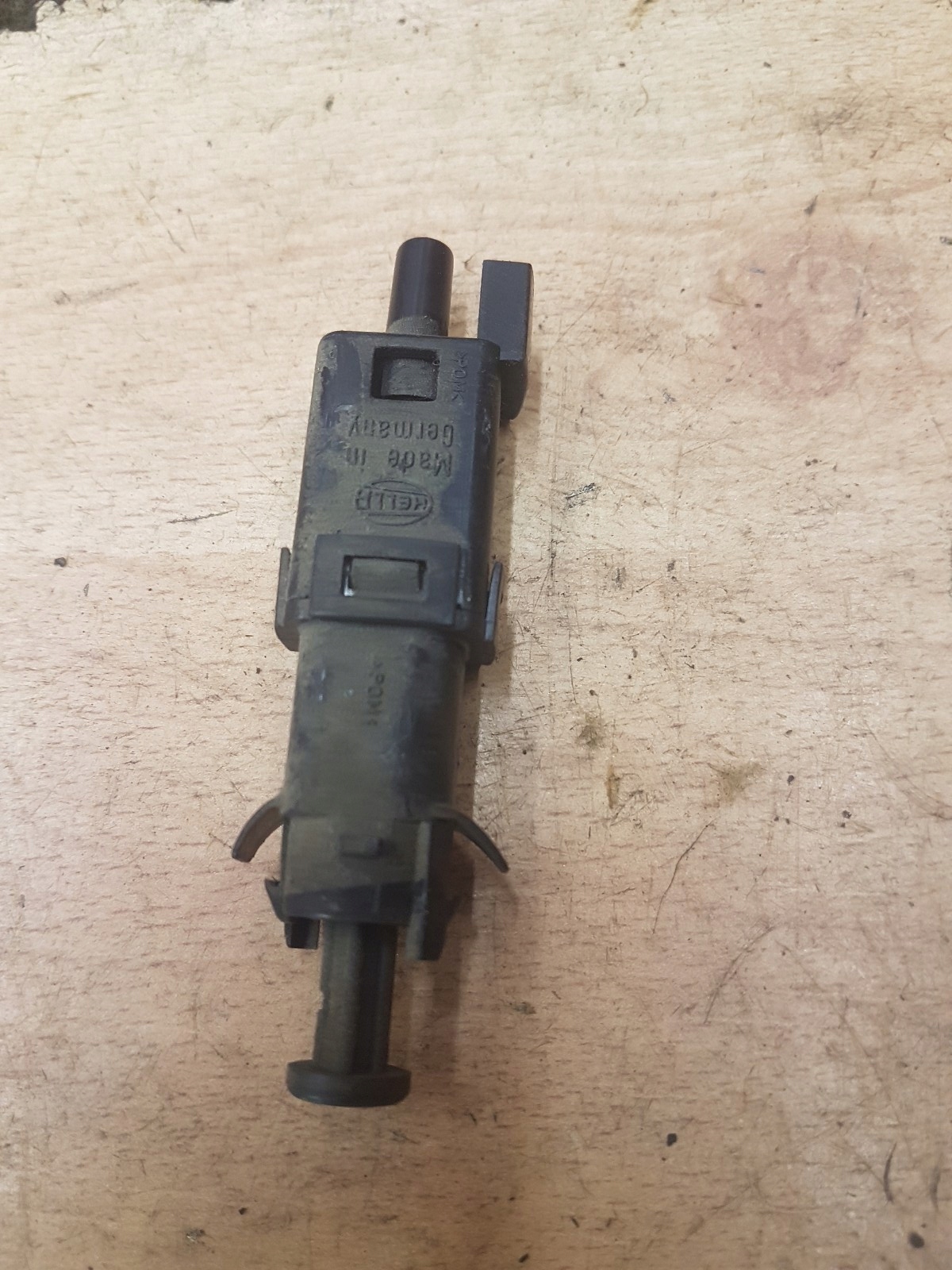 CZUJNIK ŚWIATEŁ STOP PEDAŁU HAMULCA VOLVO 850