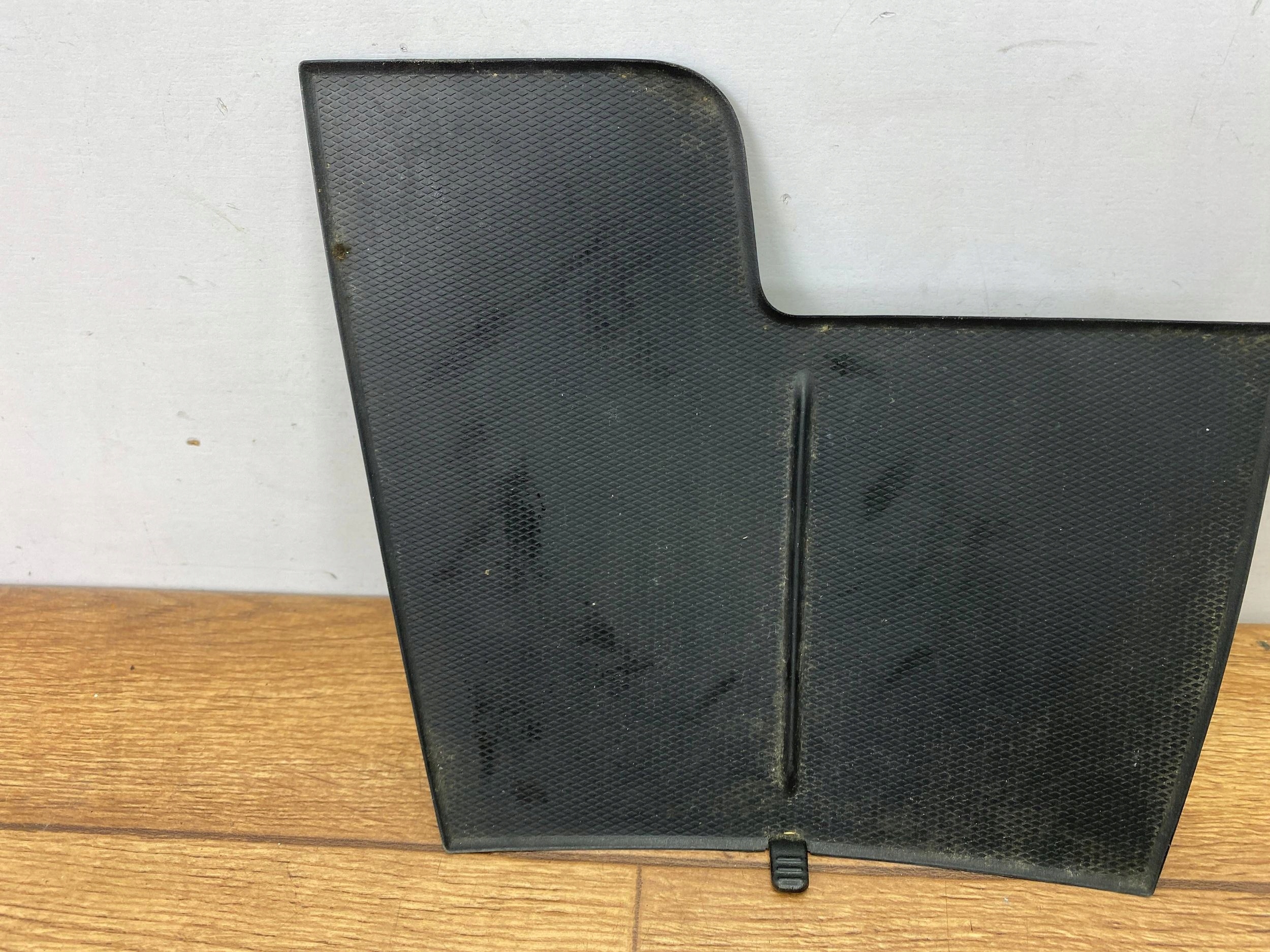 Gumka Matte mata Handschuhfach Ford Escape IV Kuga MK3 2020+