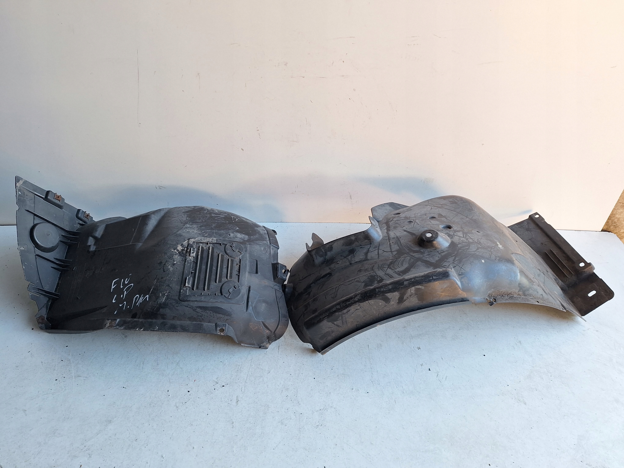 BMW 3 E90 E91 LCI 08-12 podblatník předek levé