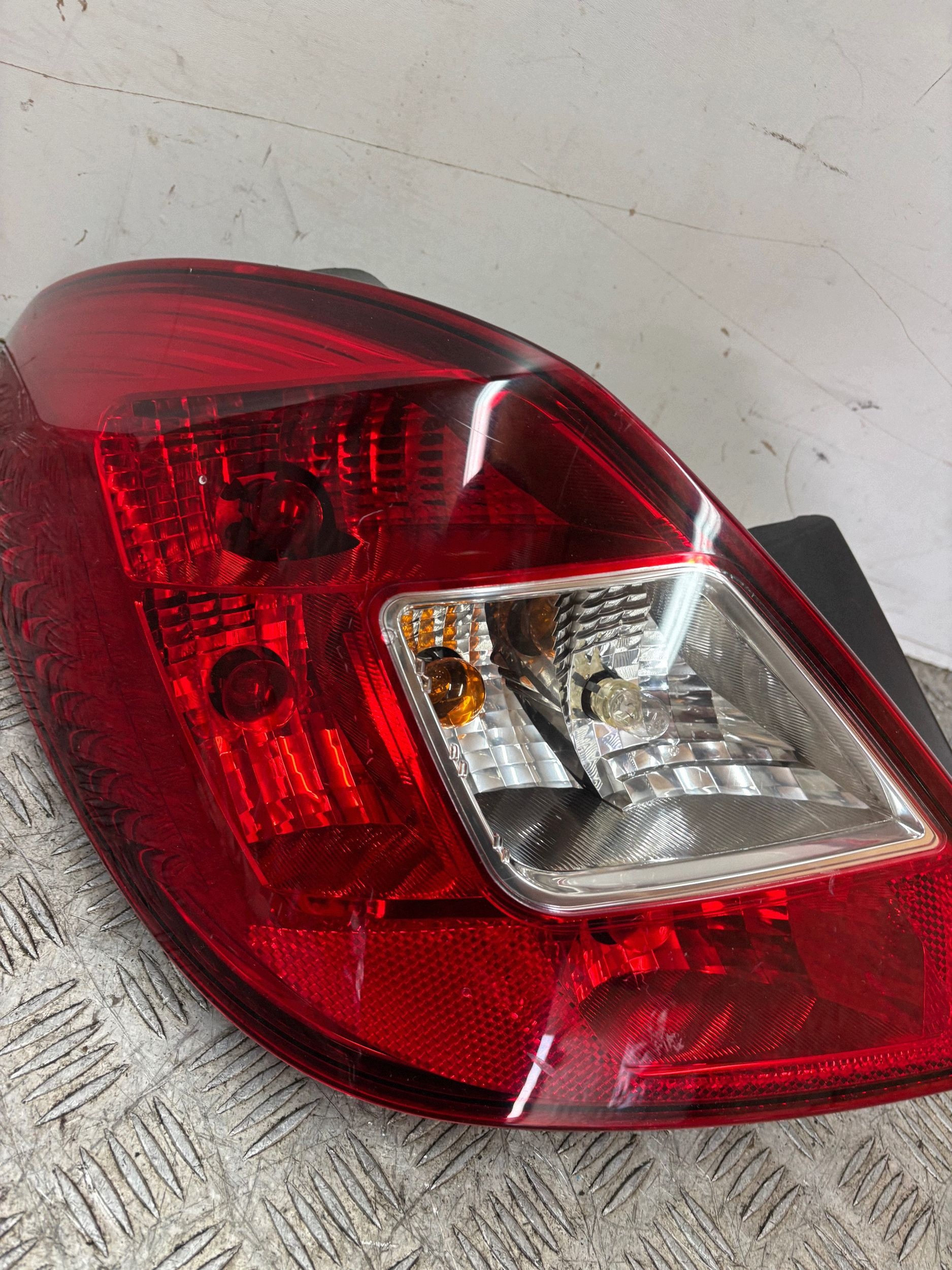light rear part rear left OPEL CORSA D LIFT