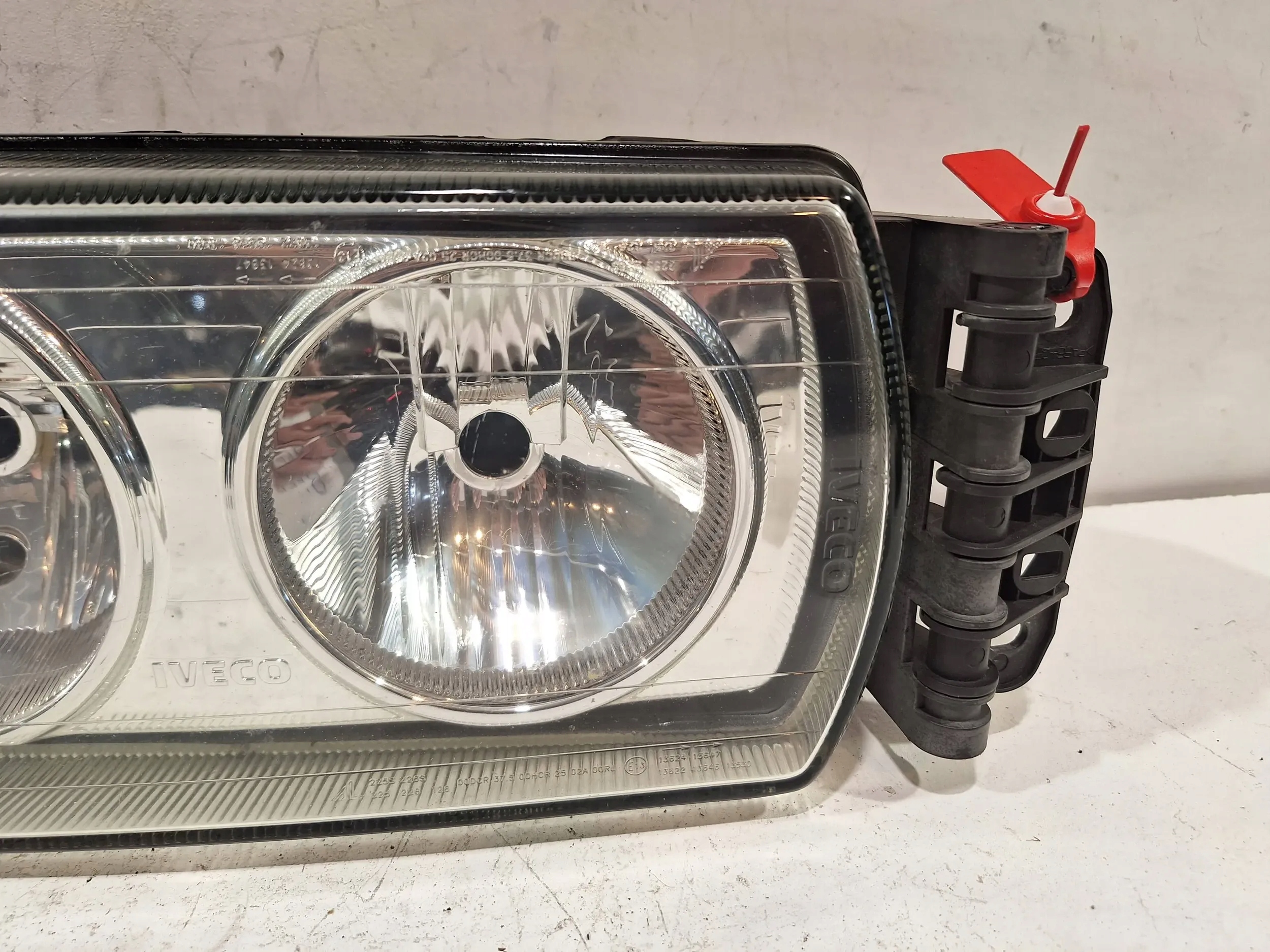 light front right 504238093 Iveco Euro Cargo 07- EU