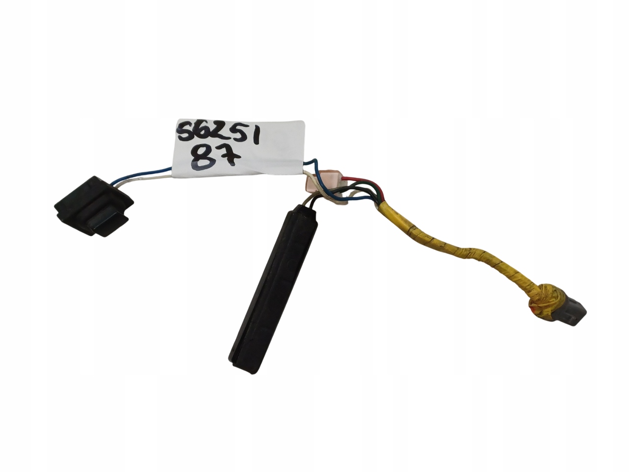 KIA SPORTAGE 4 IV 15- ANTENA WZMACNIACZ KLAMKI PRAWY PRZÓD 82667-D9000