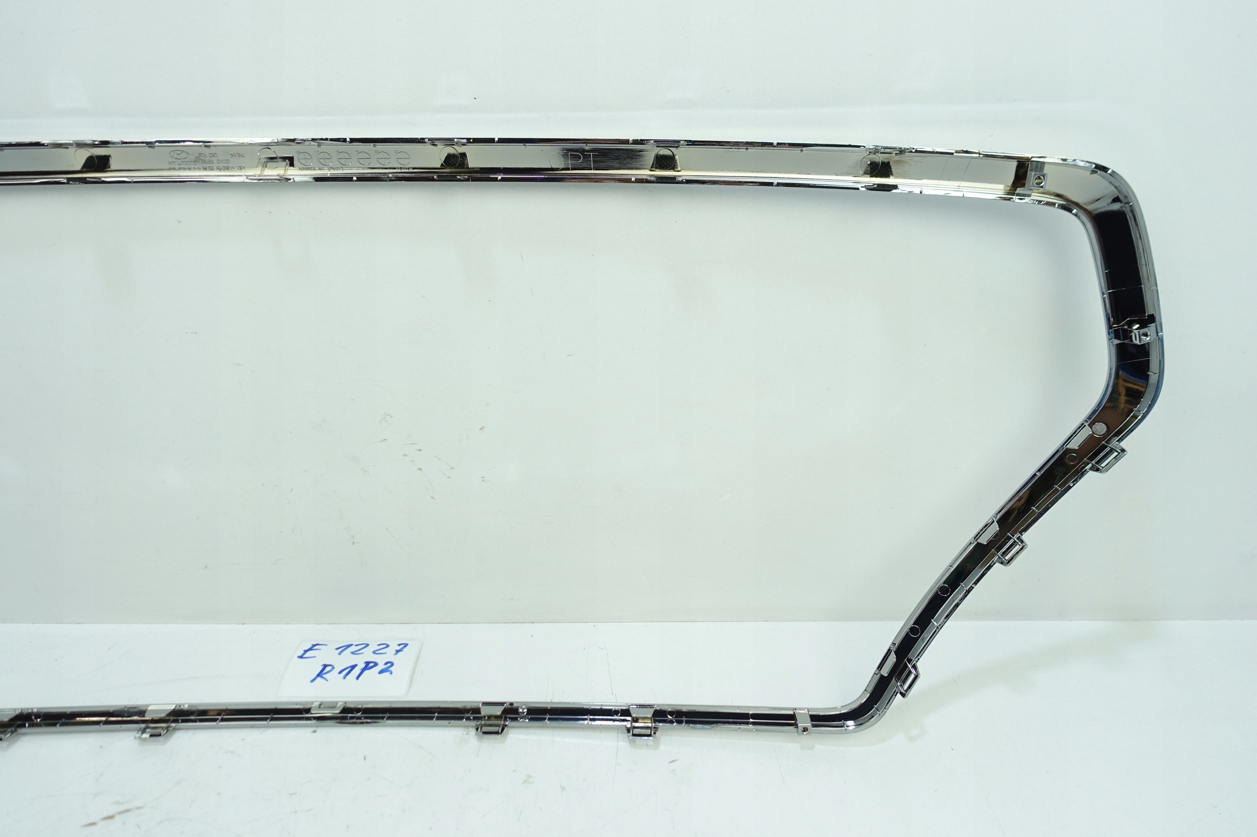 moulding CHROM grille GRILLA HYUNDAI I30 III 2016