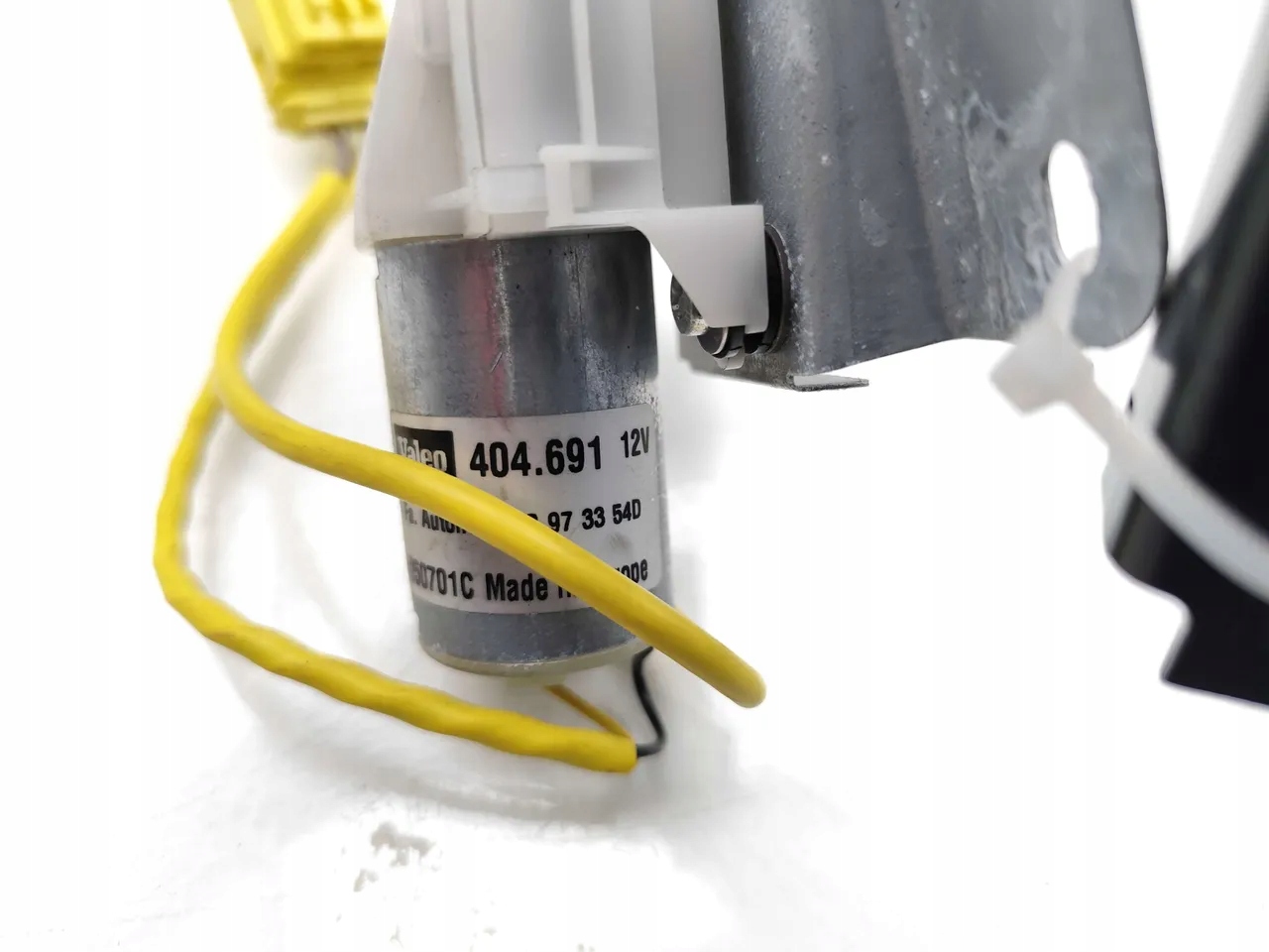 Bentley CONTINENTAL FLYING SPUR моторчик регулировки ремней безопасности