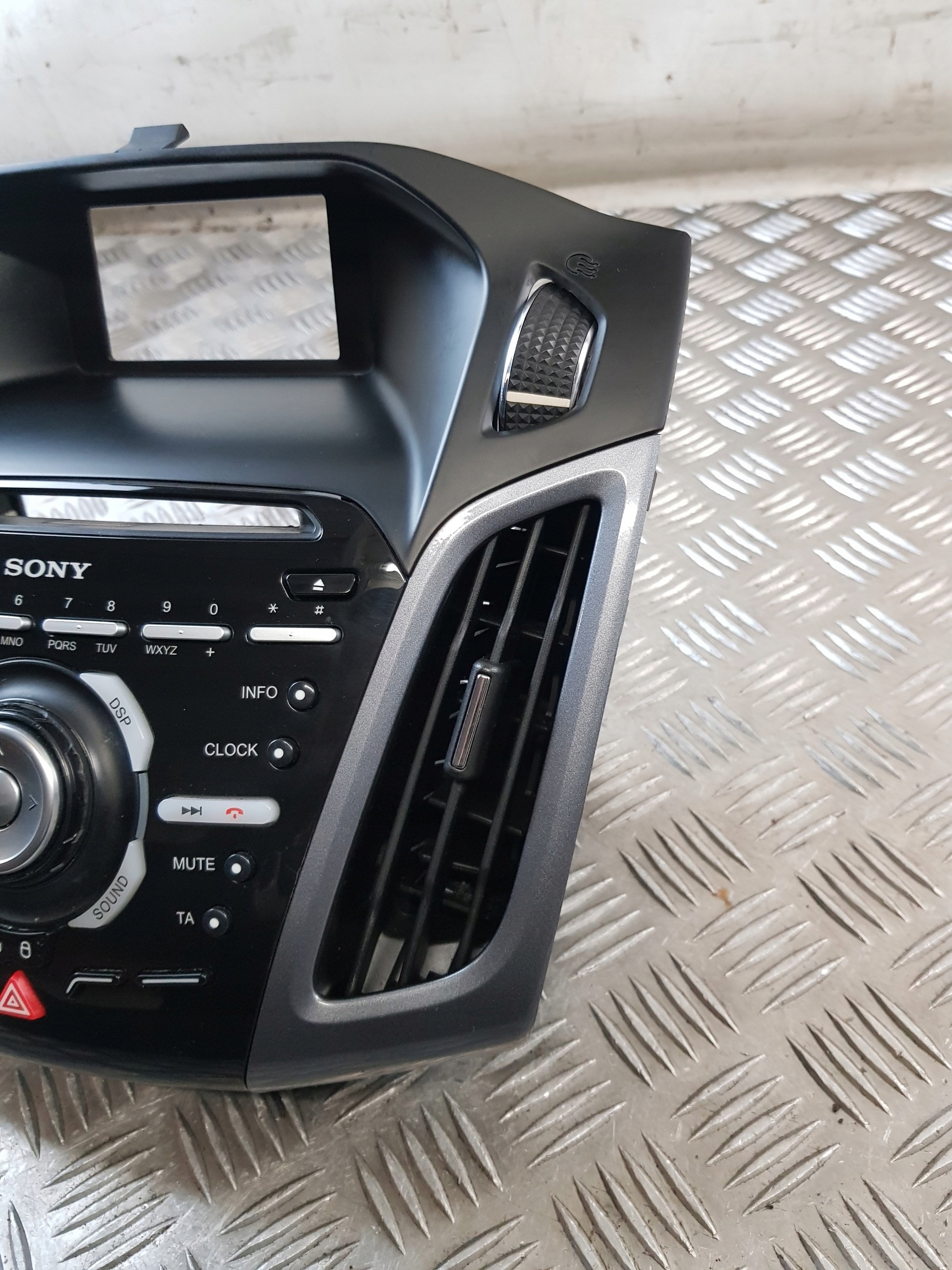 PANEL RADIA SONY + KRATKI + frame BM5118835BH FORD FOCUS MK3 13R