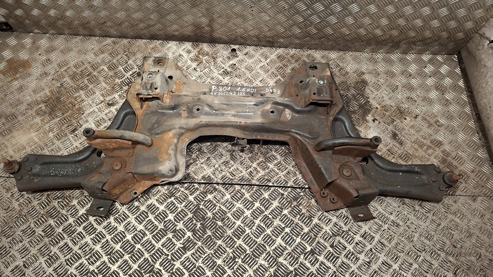 subframe axle beam below engine PEUGEOT 301 1.6HDI