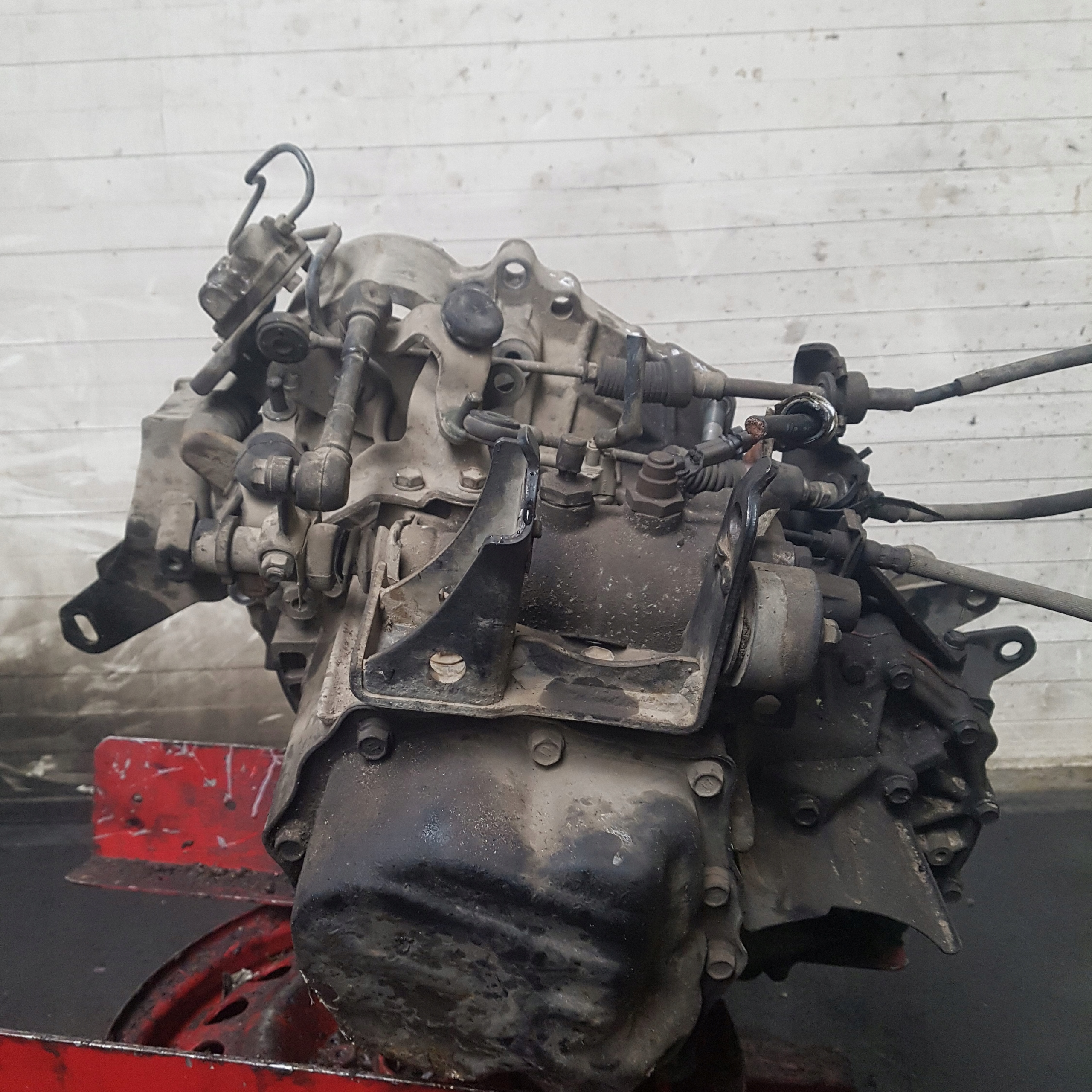 gearbox, manual TOYOTA AVENSIS