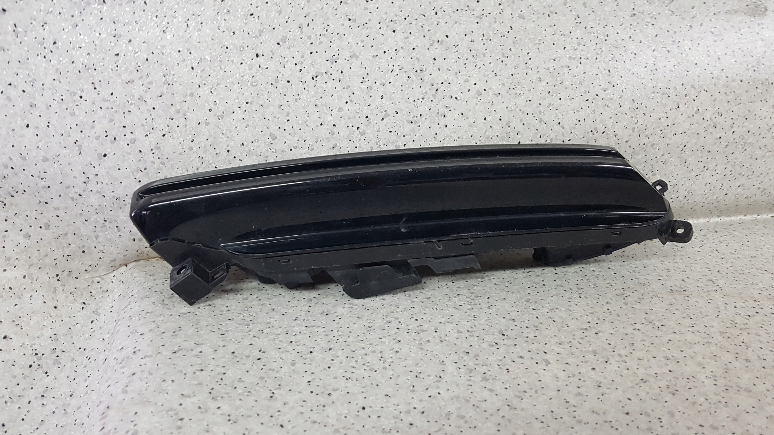 PORSCHE CAYENNE III 9Y TURBO 2019 - right light DRL LED 2596