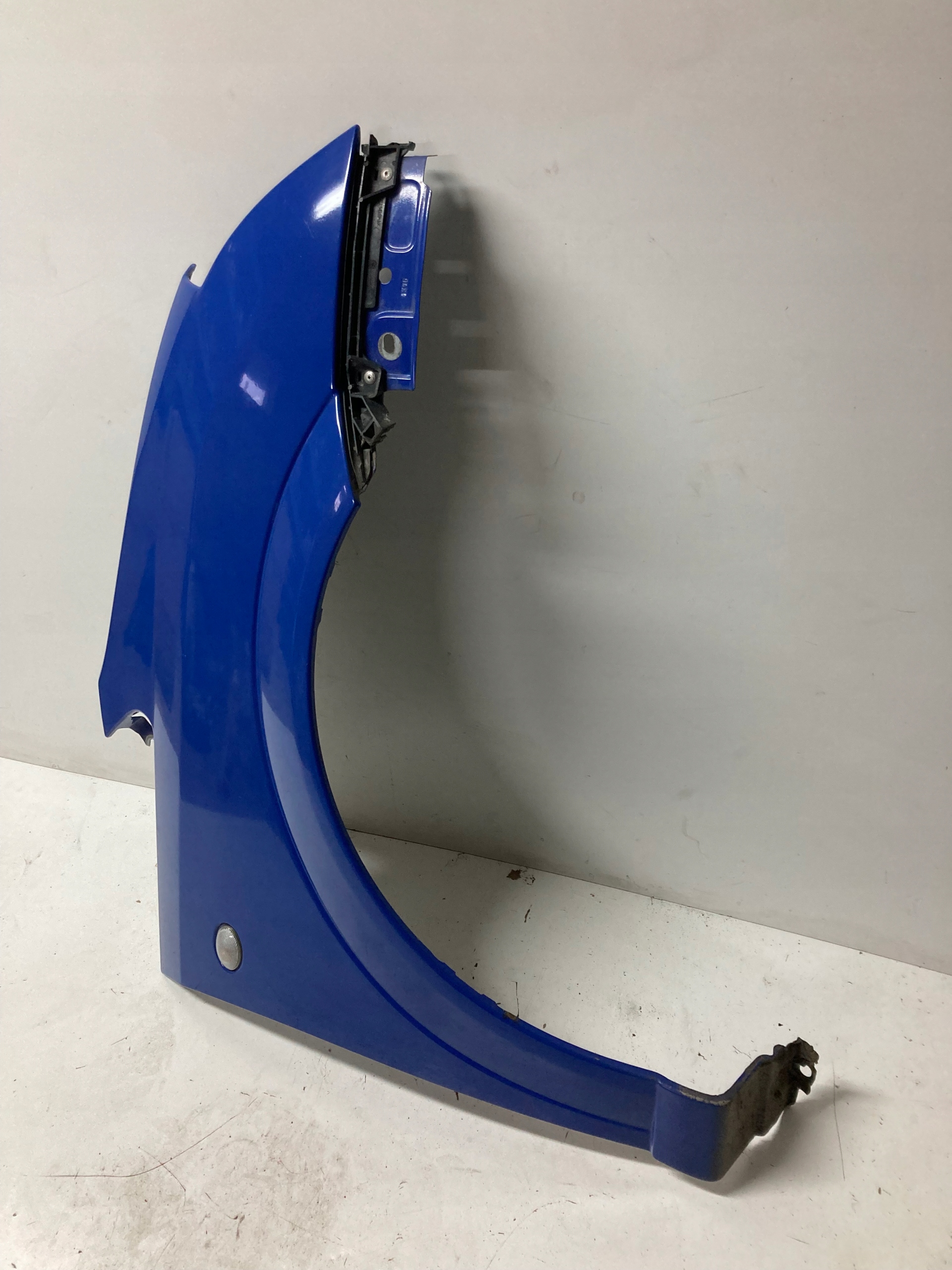 fender right front Opel MERIVA A Y21G 03-10r.