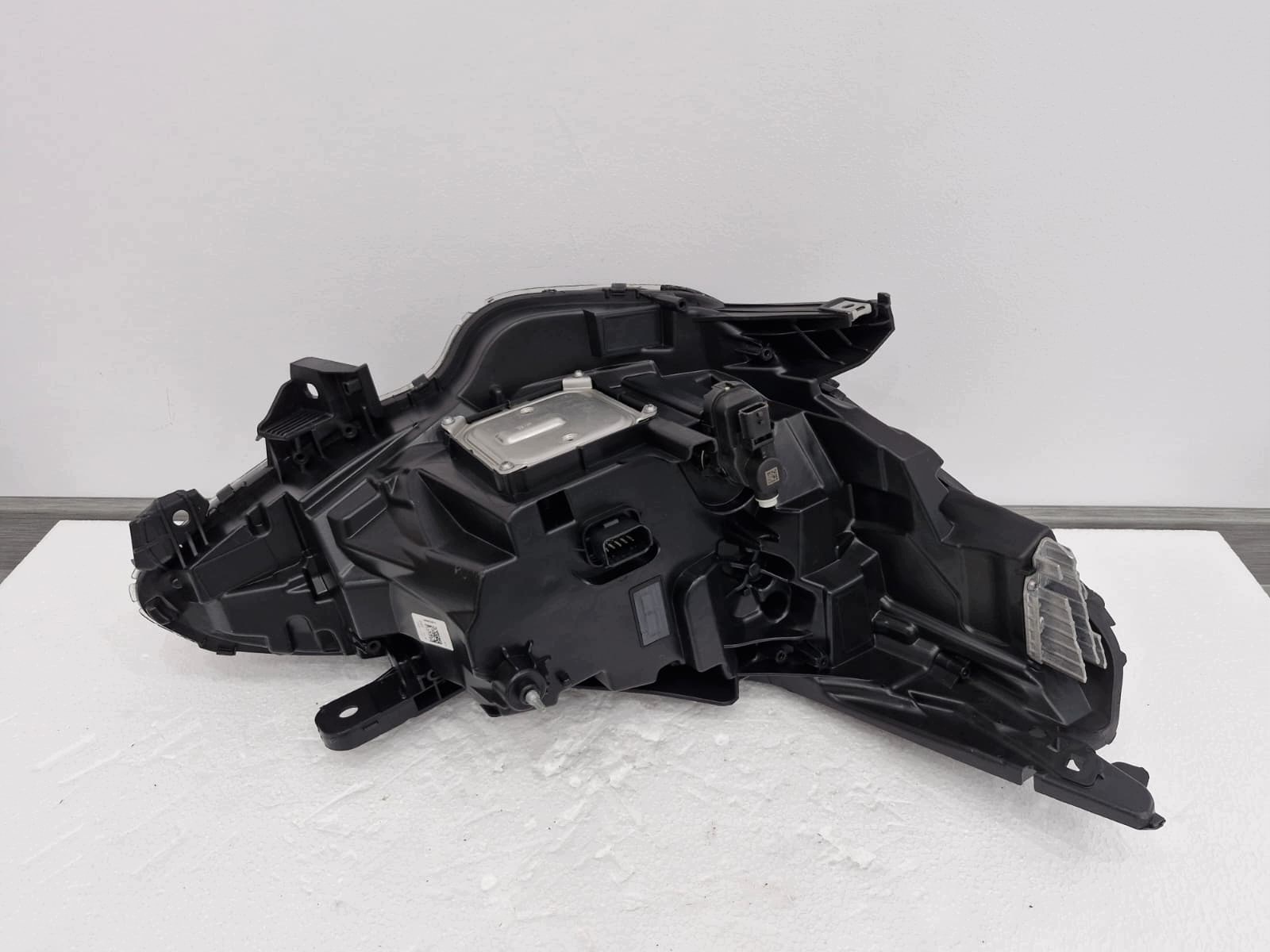 light left Renault Clio 5 2019- FULL LED long LED black