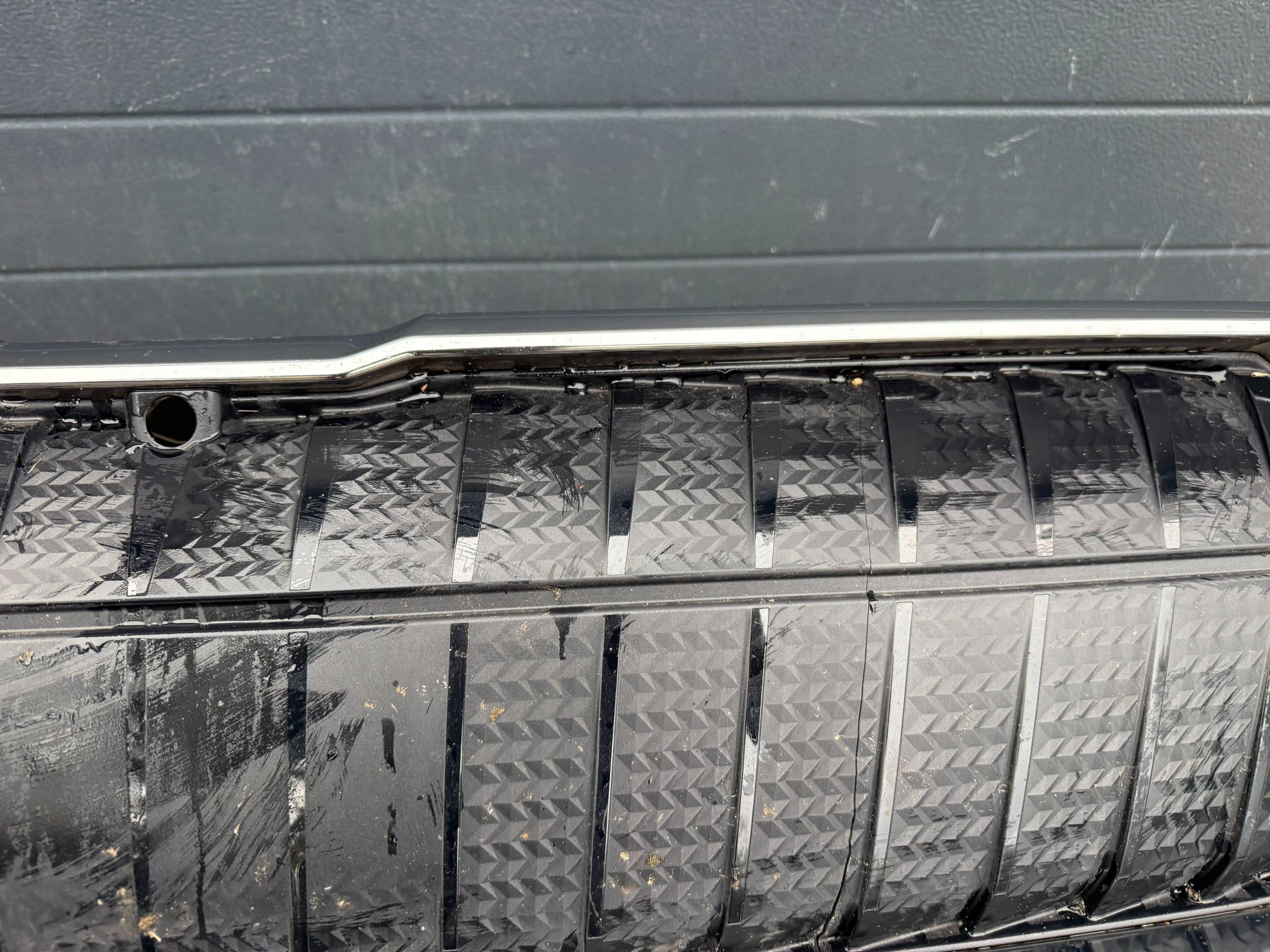 Skoda Enyaq 20- bumper front front