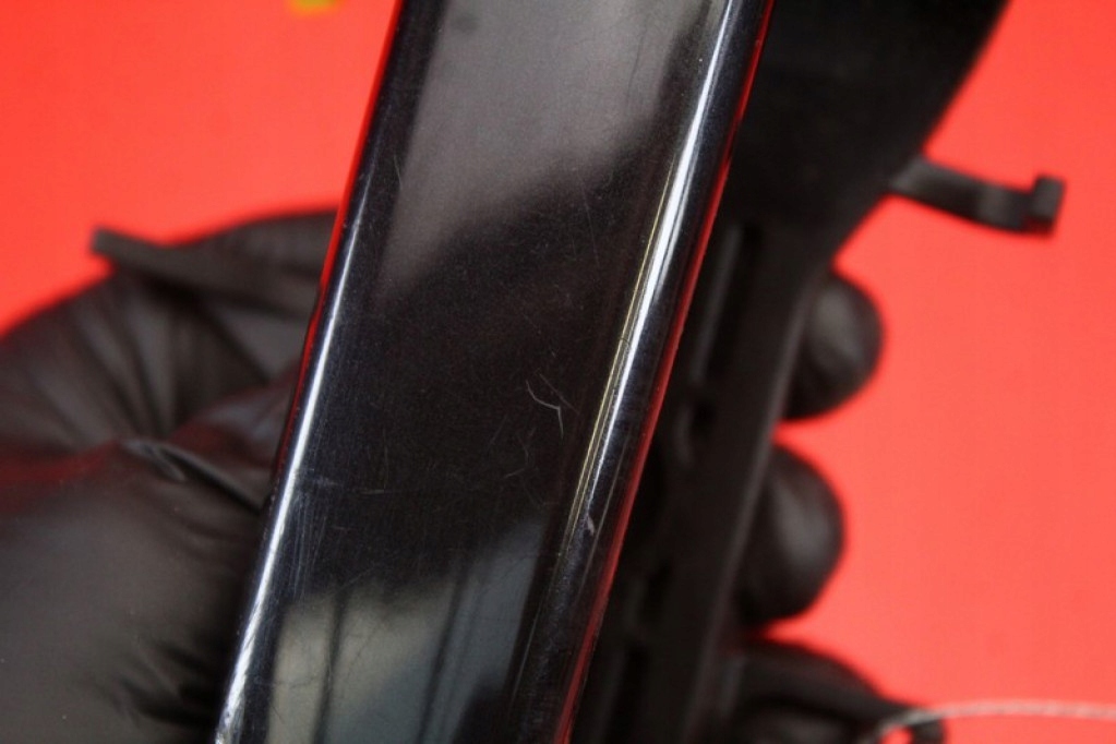 handle left front front black TOYOTA AVENSIS T27 09-11
