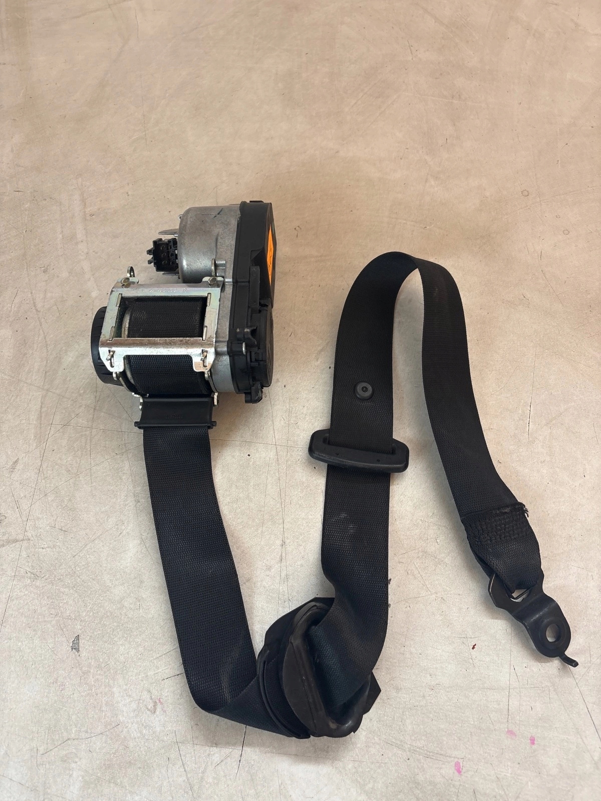 tension belt safety front front left Mercedes w164 ML