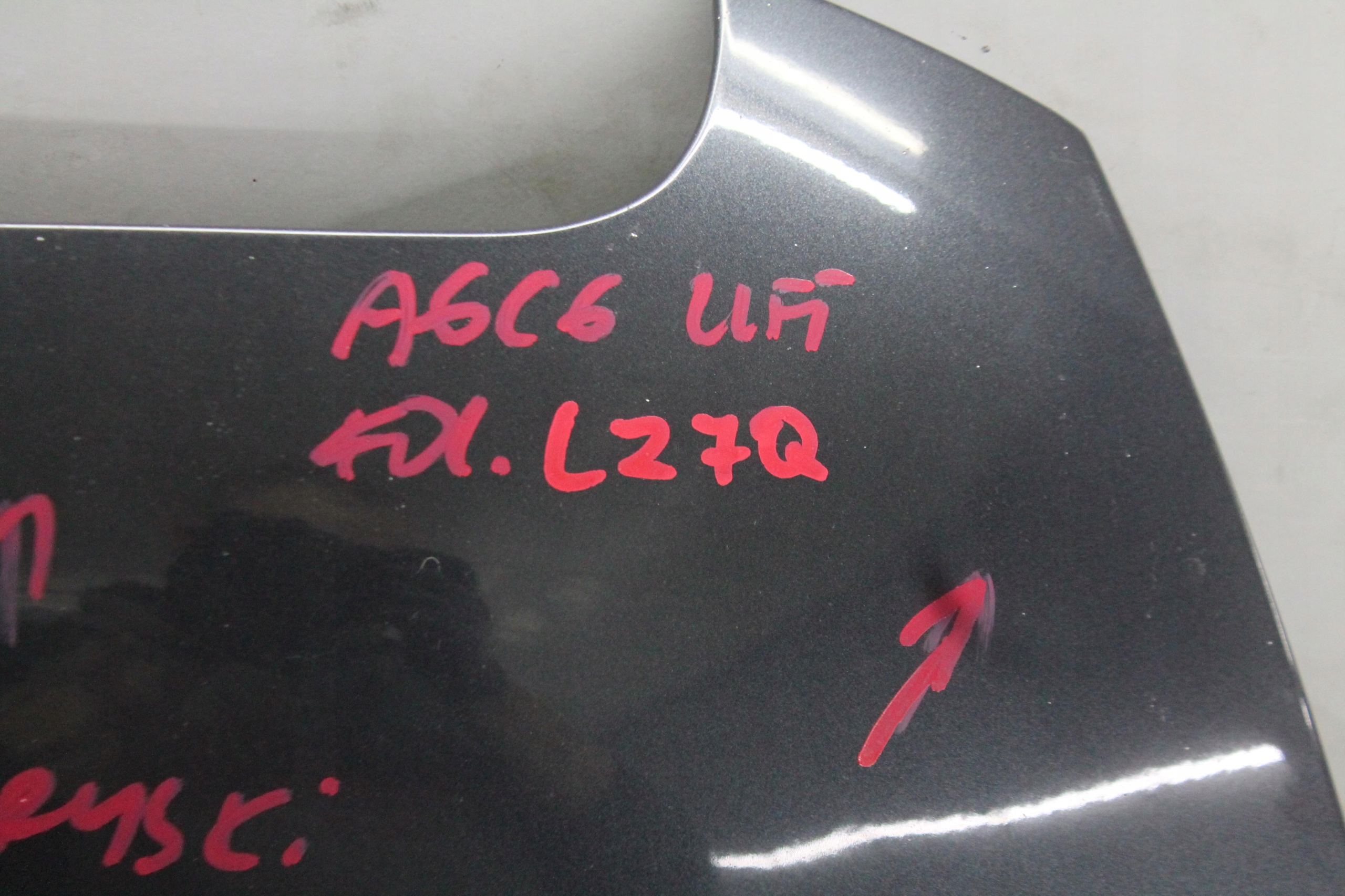 Capot AUDI A6 C6 des roues. LZ7Q 04-11