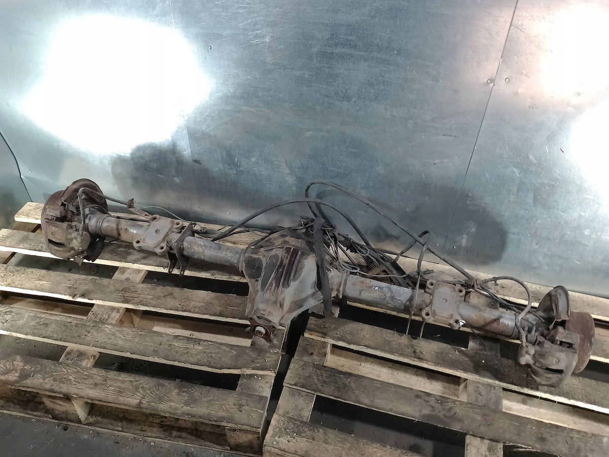 BELKA ZAWIESZENIA, OŚ TYŁ MERCEDES-BENZ SPRINTER W903 004100306 2.2 CDI