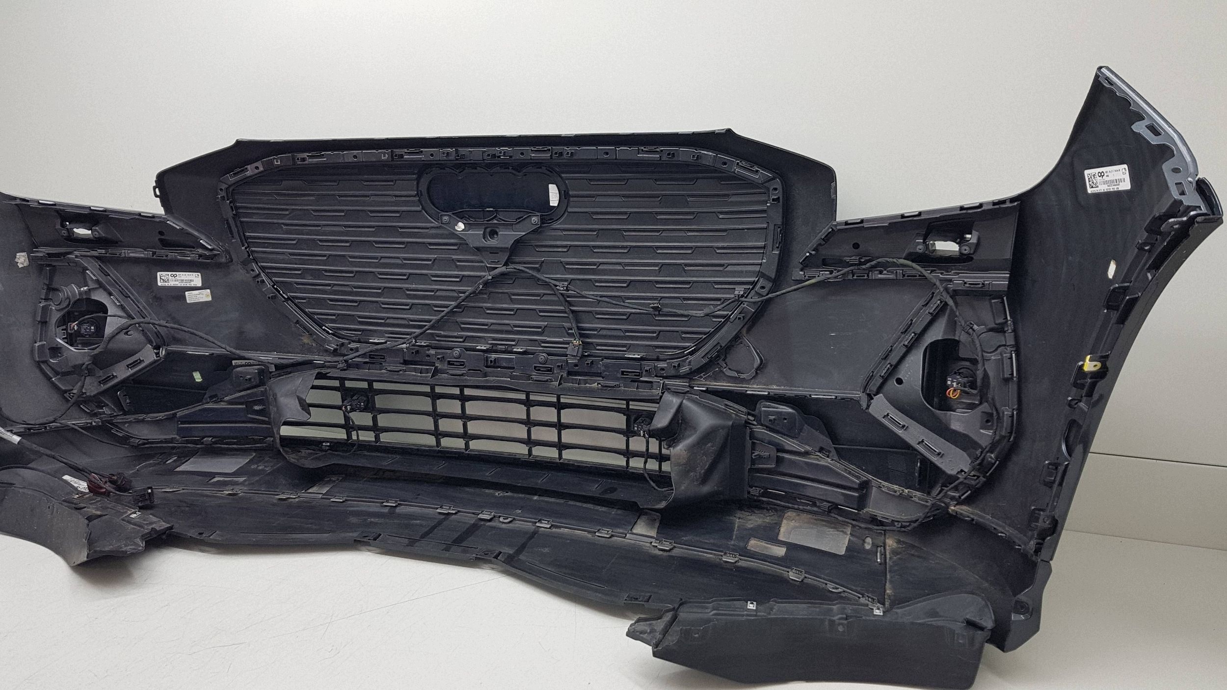 AUDI Q4 E-TRON s-line 2021 - bumper front 89A.807.725.A