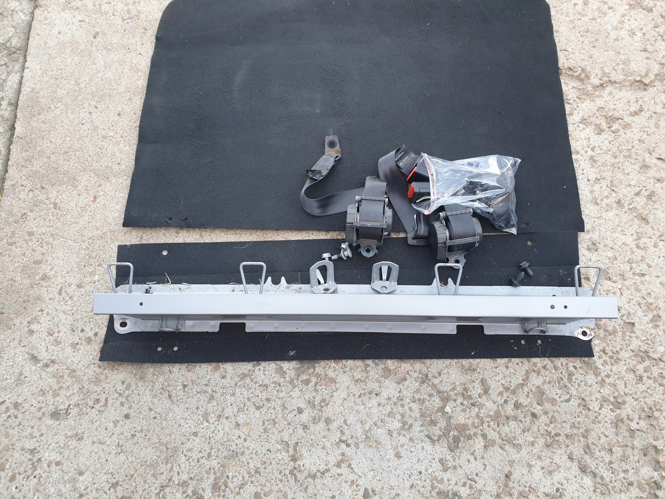Sitze Gurten Schrauben RENAULT CLIO 4 IV 2013- KOMBI GORLICE