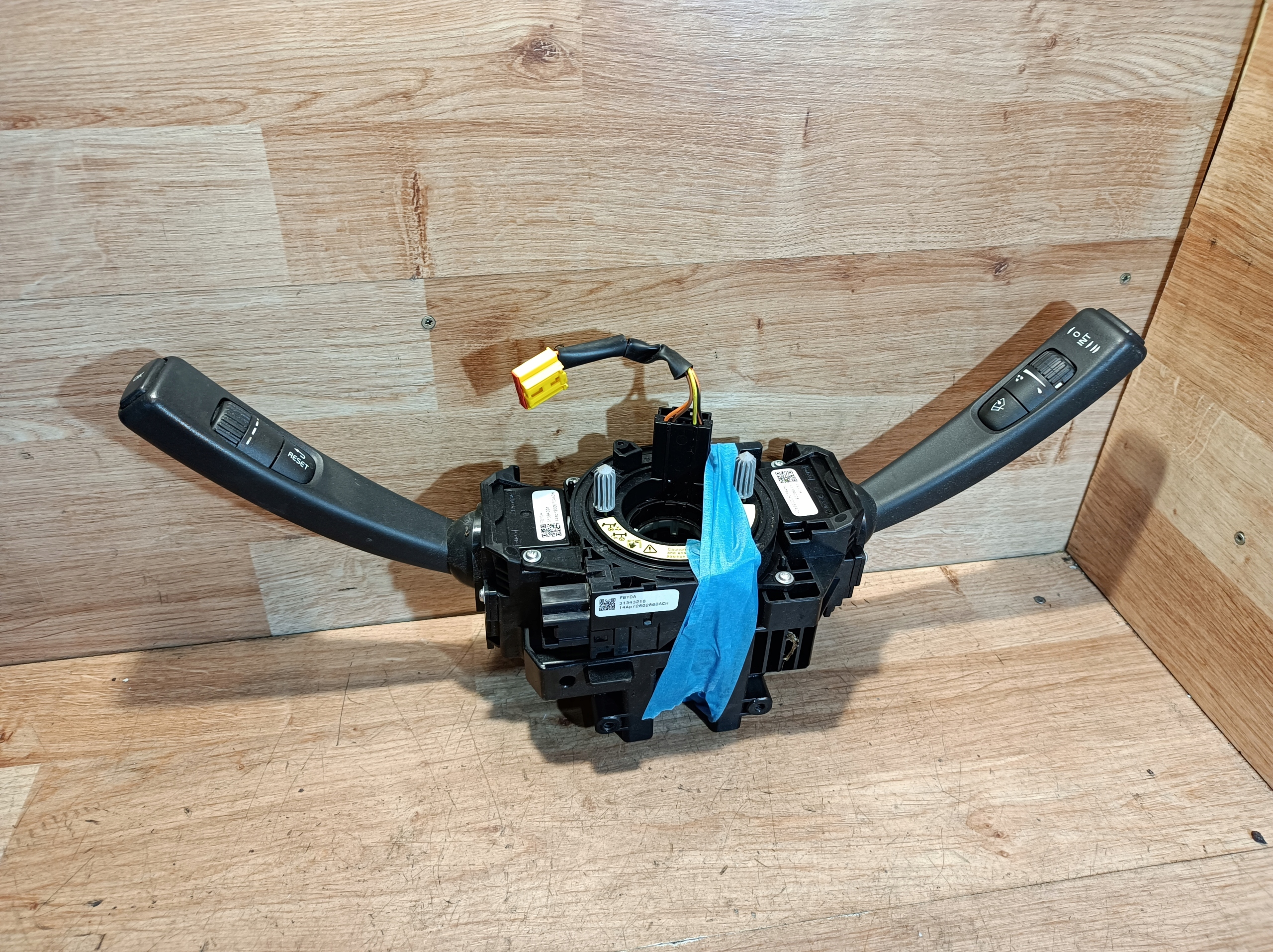 DEVIO LUCI TERGICRISTALLO TERGI VOLVO V40 II 31343022