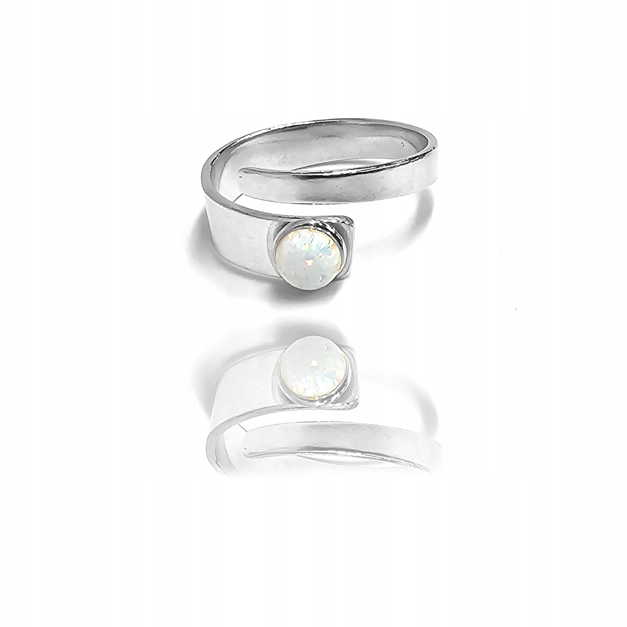 Stříbrný prstýnek s bílým opálem, opálové stříbro