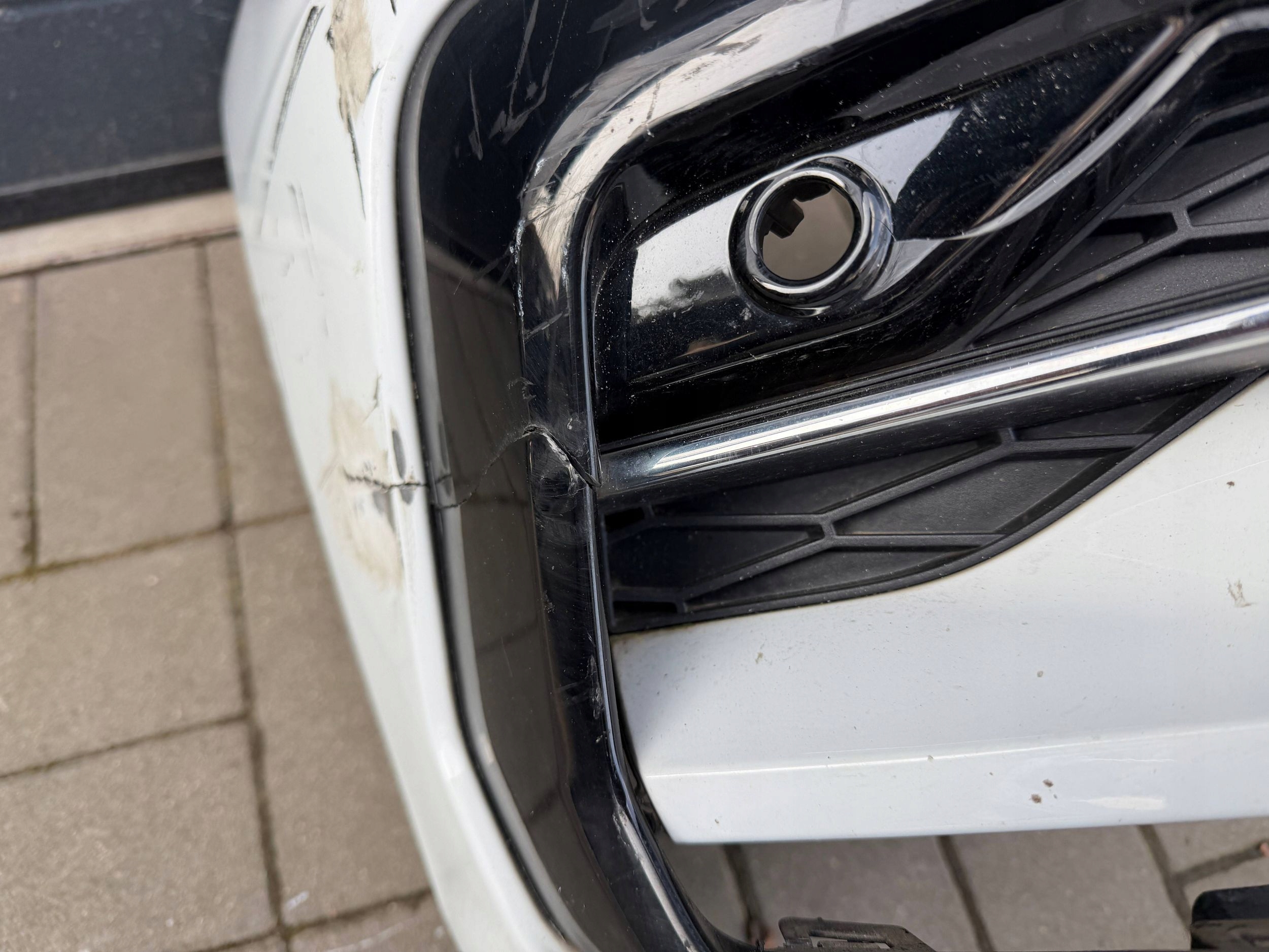Vw Touran 16- 5TA R Line bumper front front