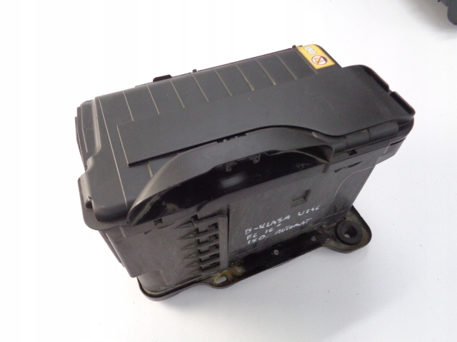 OBUDOWA AKUMULATORA MERCEDES B-KLASA W246 LIFT 1.5 CDI 2016 ROK