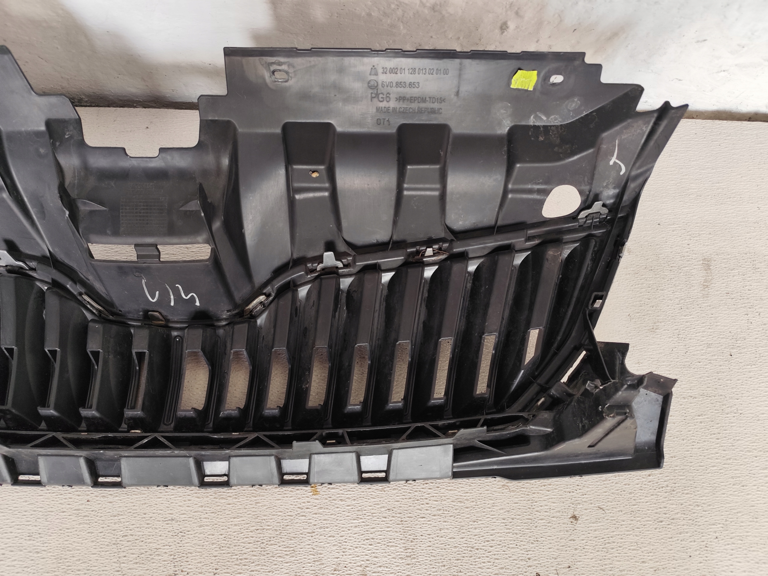 SKODA FABIA III 2015 Grill Grill CHROM