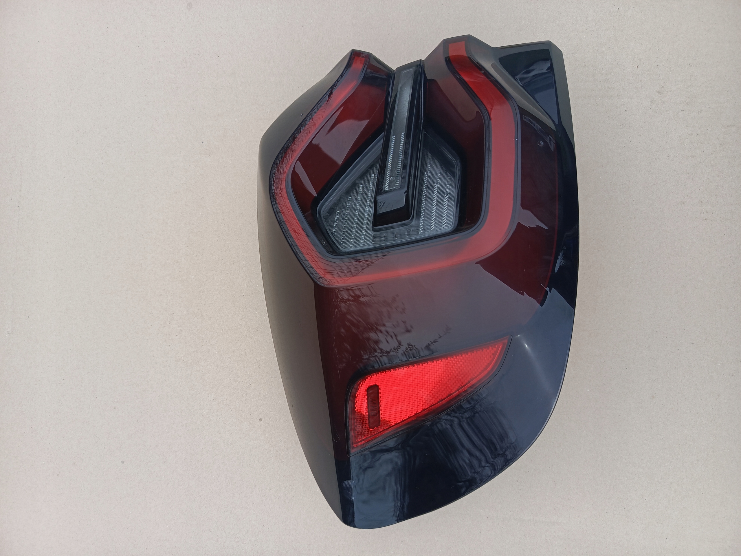 BMW X3 G01 LCI G08 LIFTING LIFT LAMPA TYLNA TYŁ LEWA NAROŻNA W BŁOTNIK Producent części BMW OE