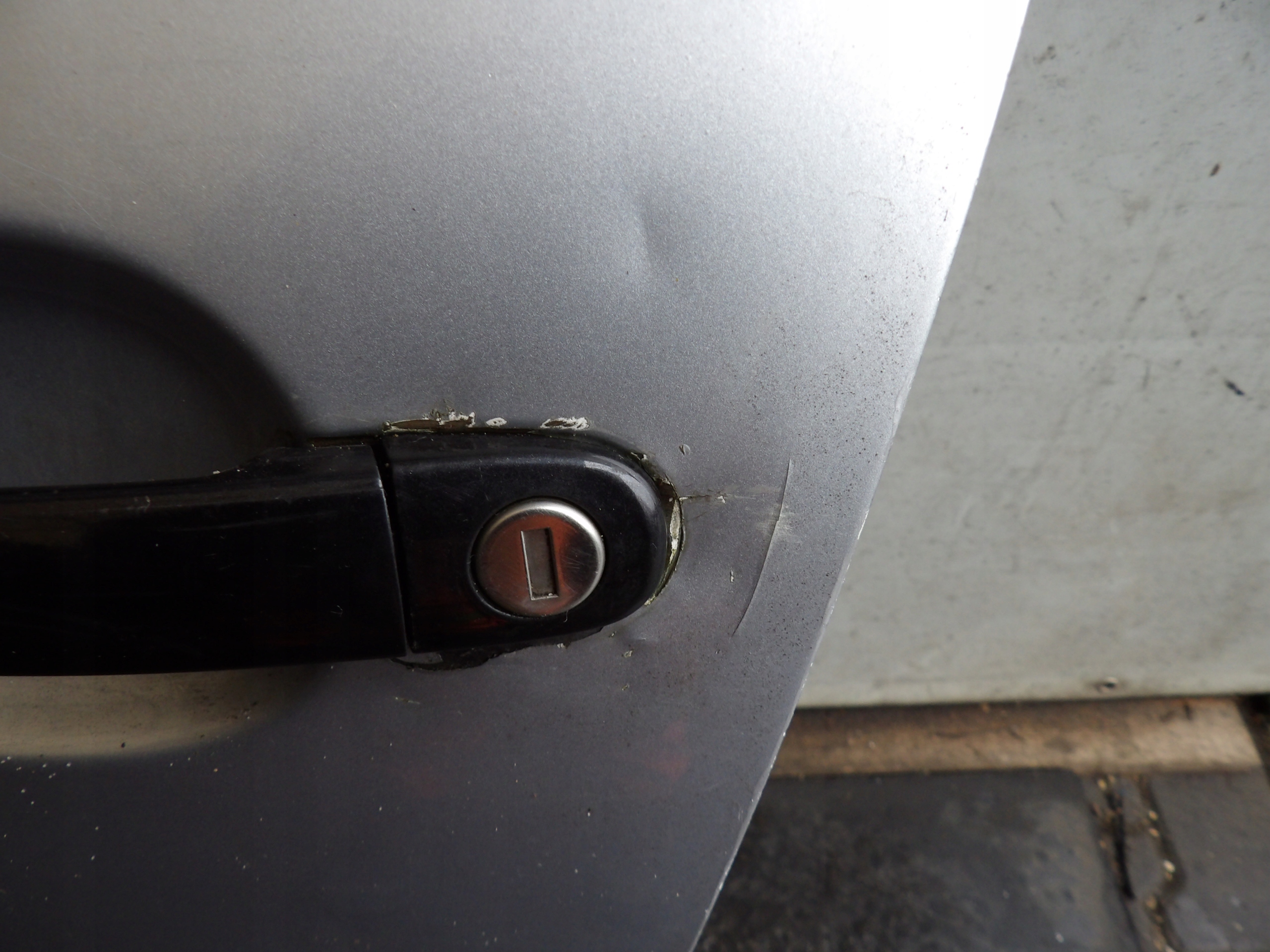 Seat Altea door front left HB 5D lak. L57Y