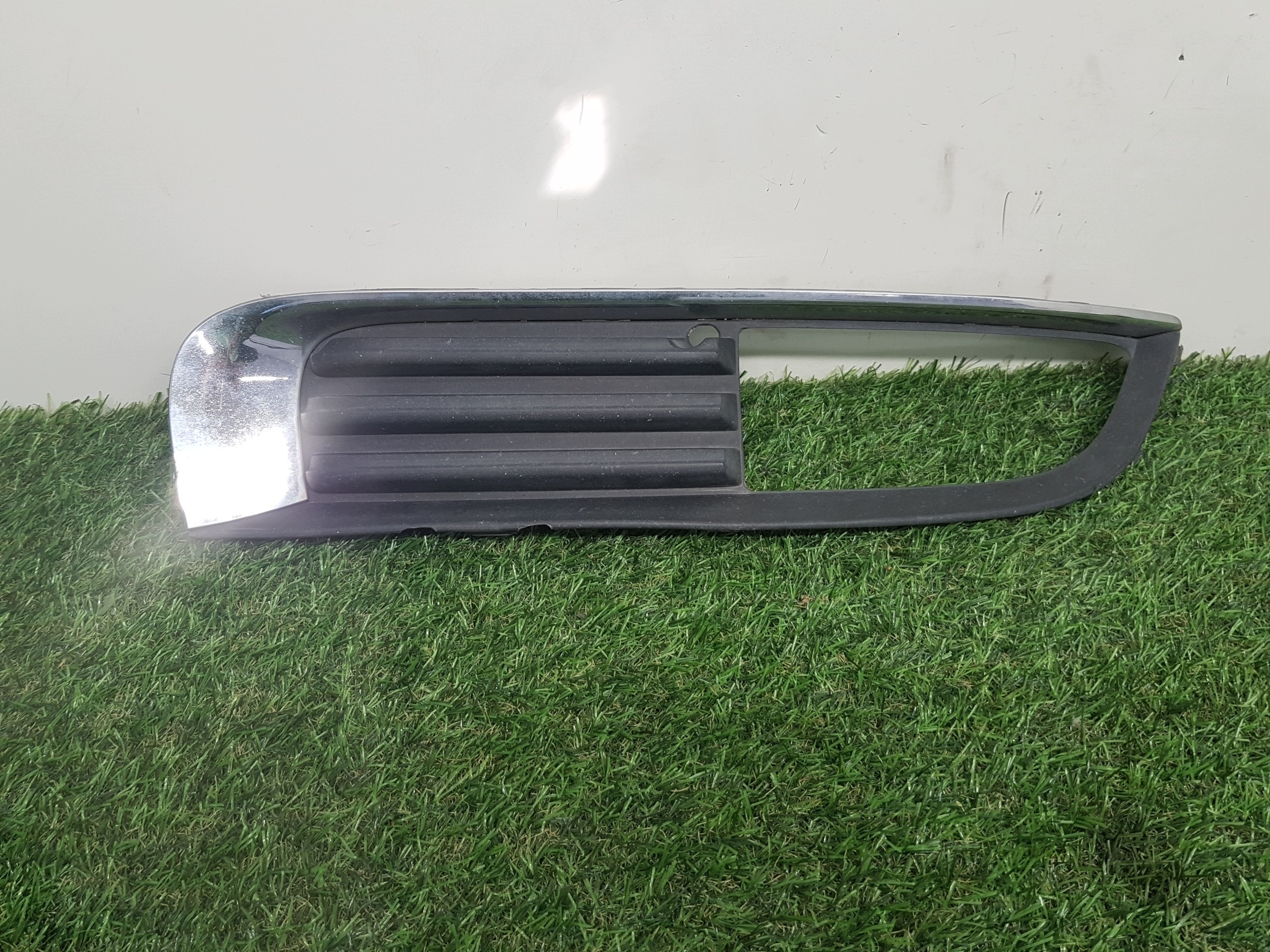 grid of a bumper right OPEL INSIGNIA 13238371