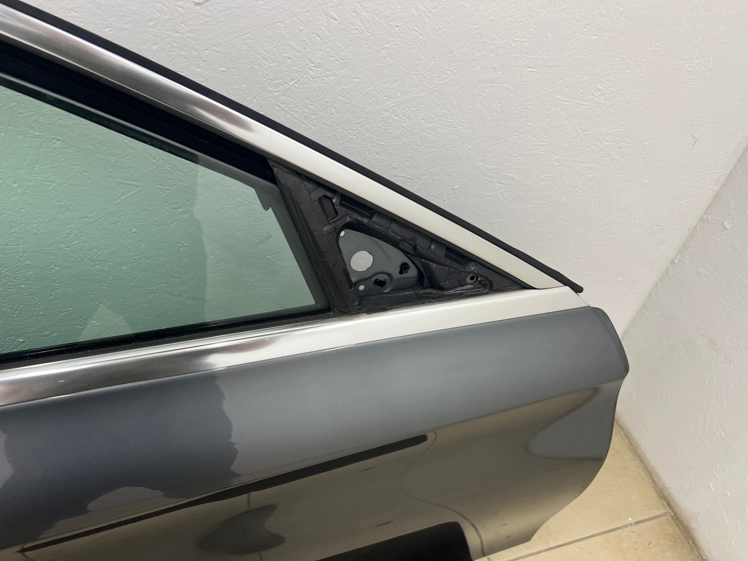 MERCEDES C W205 complete door right front front 992 W colour ORY LAKIER