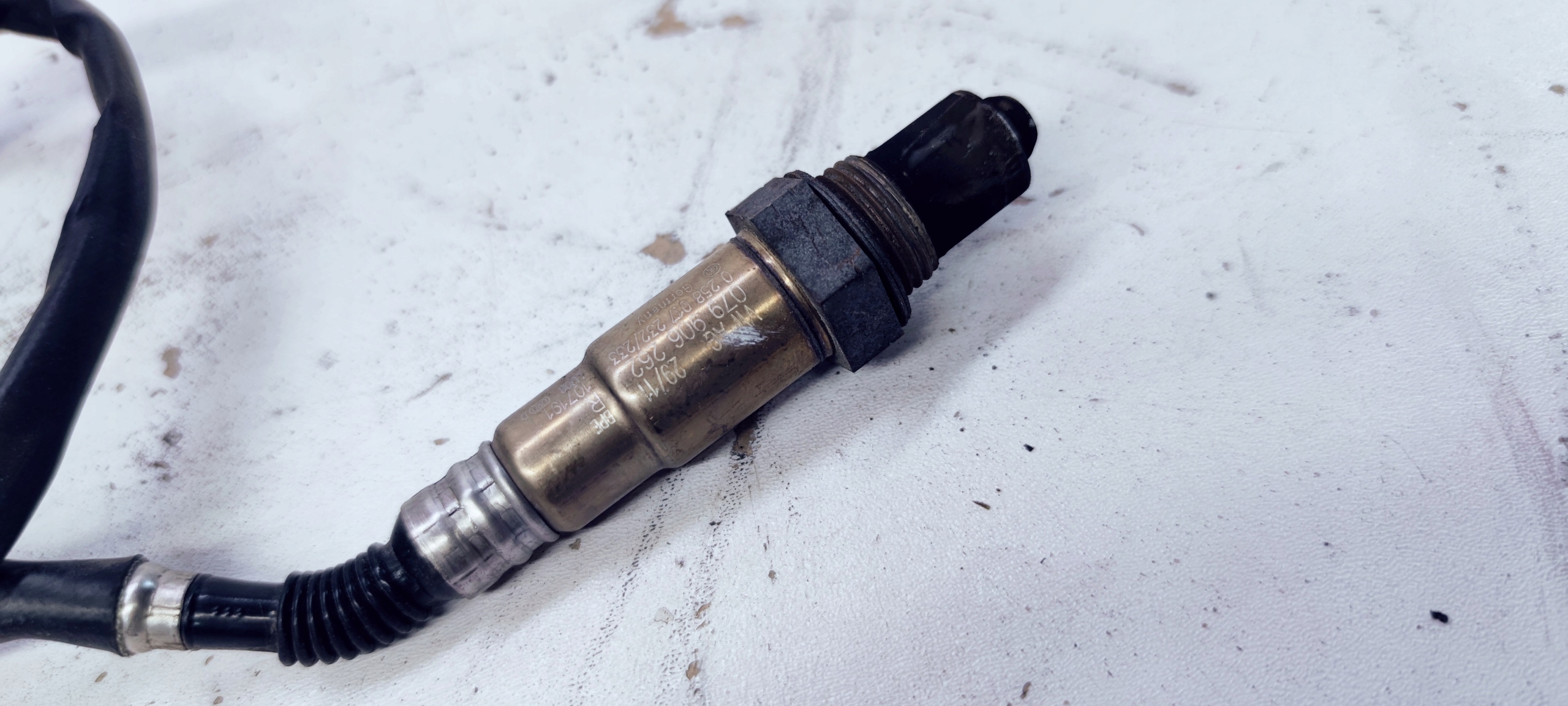 SENSOR TEMPERATURY SONDA AUDI VW SEAT 079906262R