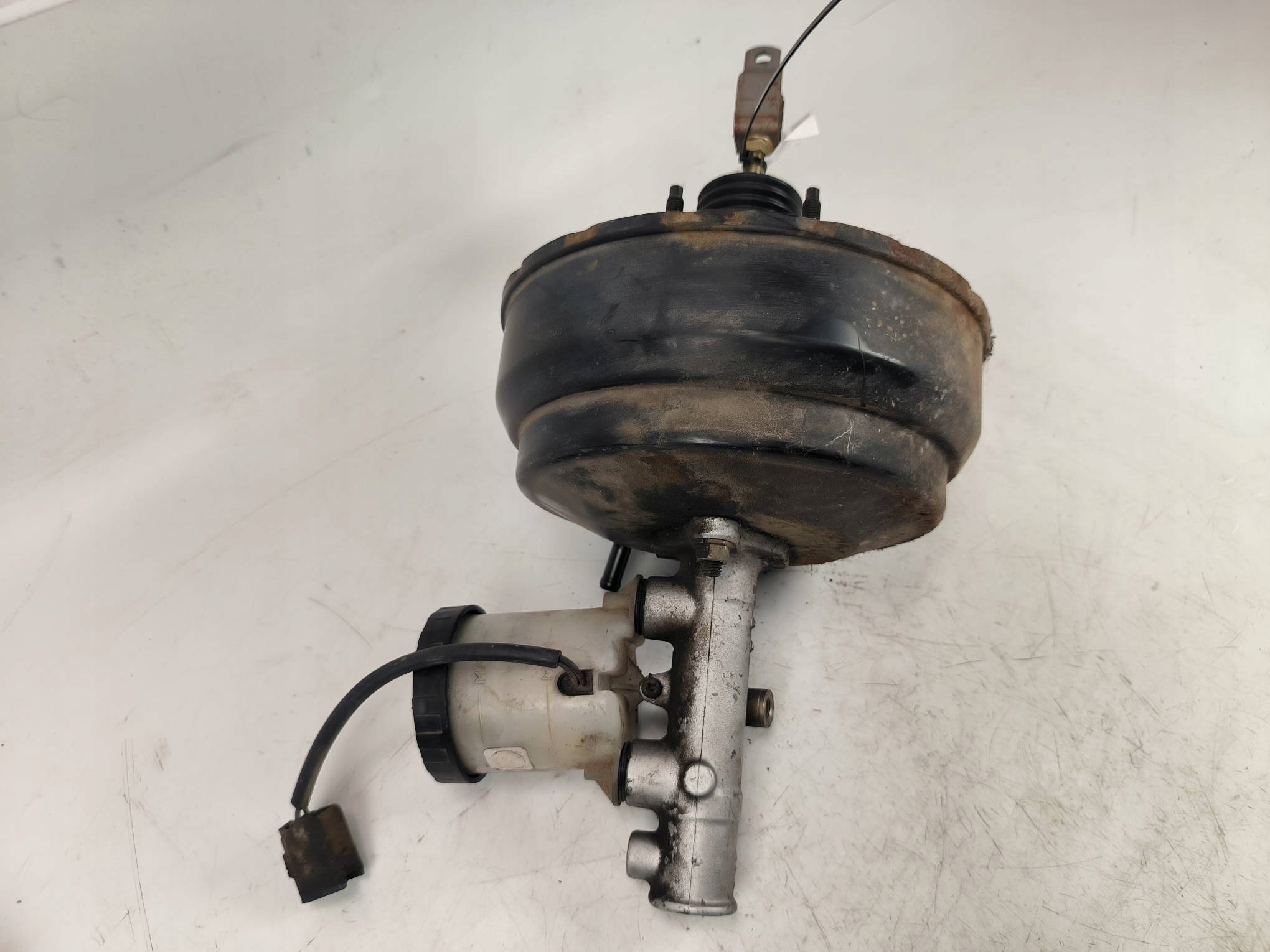 servo brake 862-04600 MAZDA DEMIO