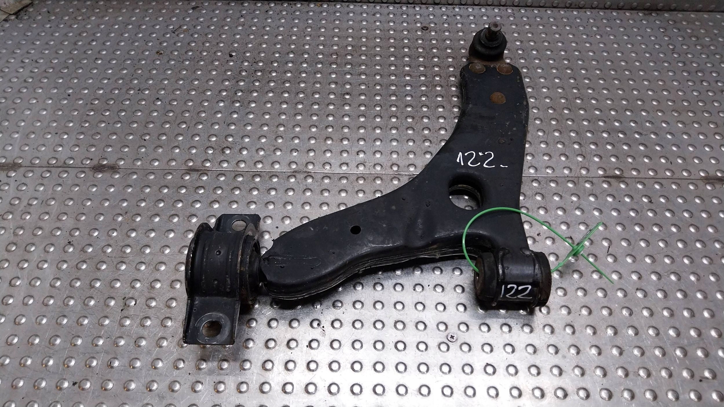 arm left front 98AG-3051-AK FORD FOCUS MK1