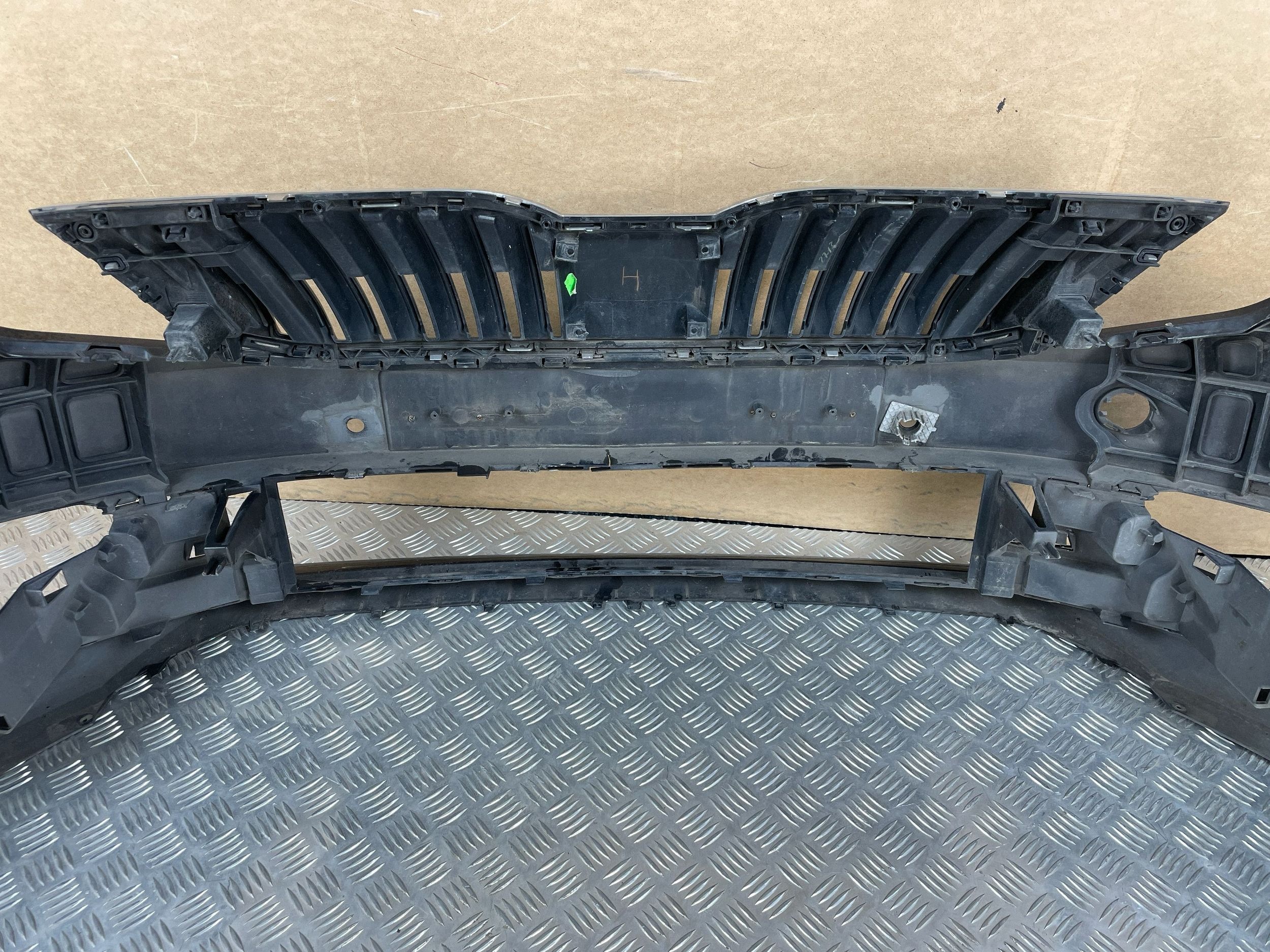 front bumper 4XPDC washers SKODA OCTAVIA III 5E 5E0 LIFT 2017-2020