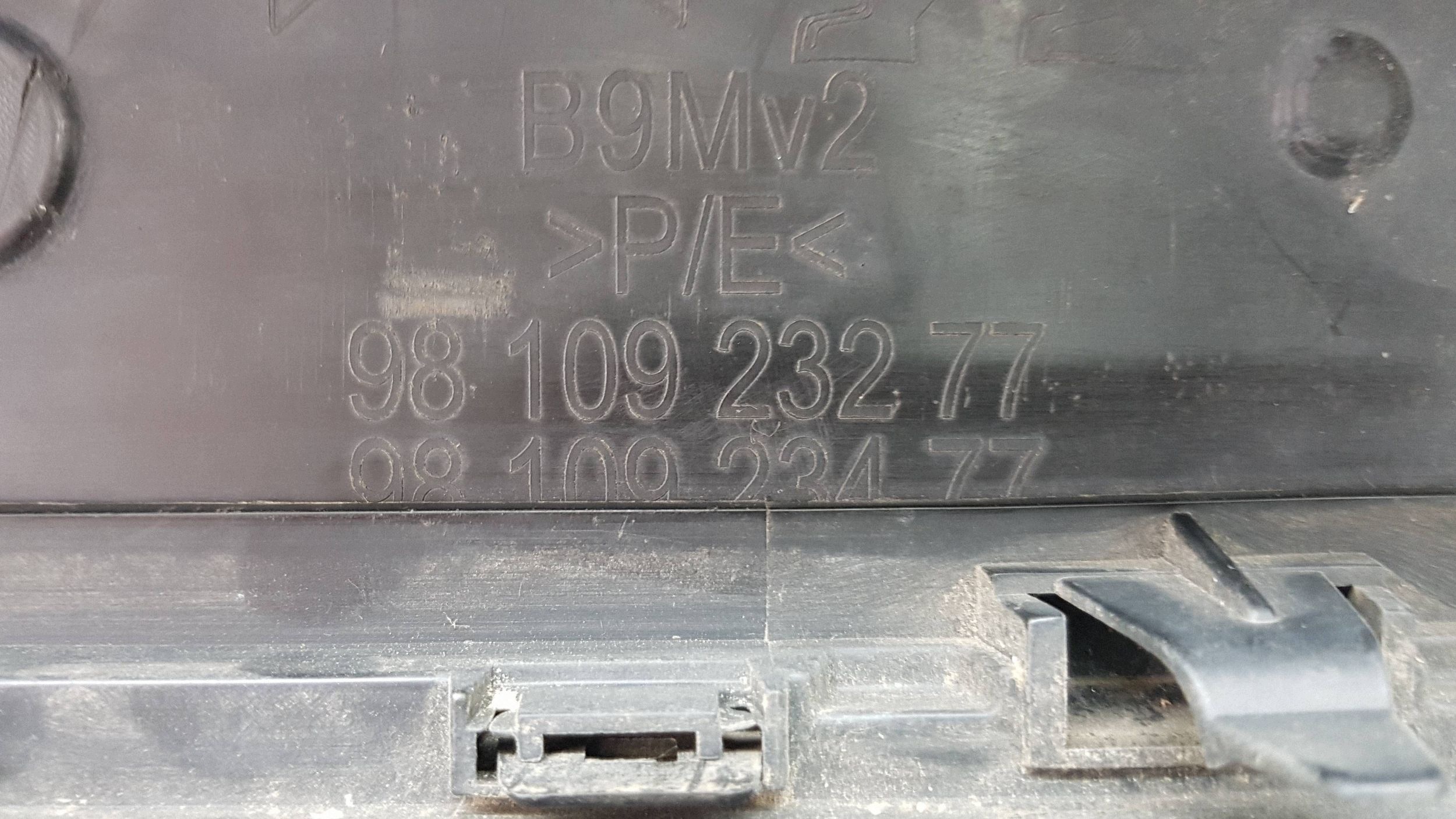 PEUGEOT PARTNER IV 4 2015 - bumper front 9810923277