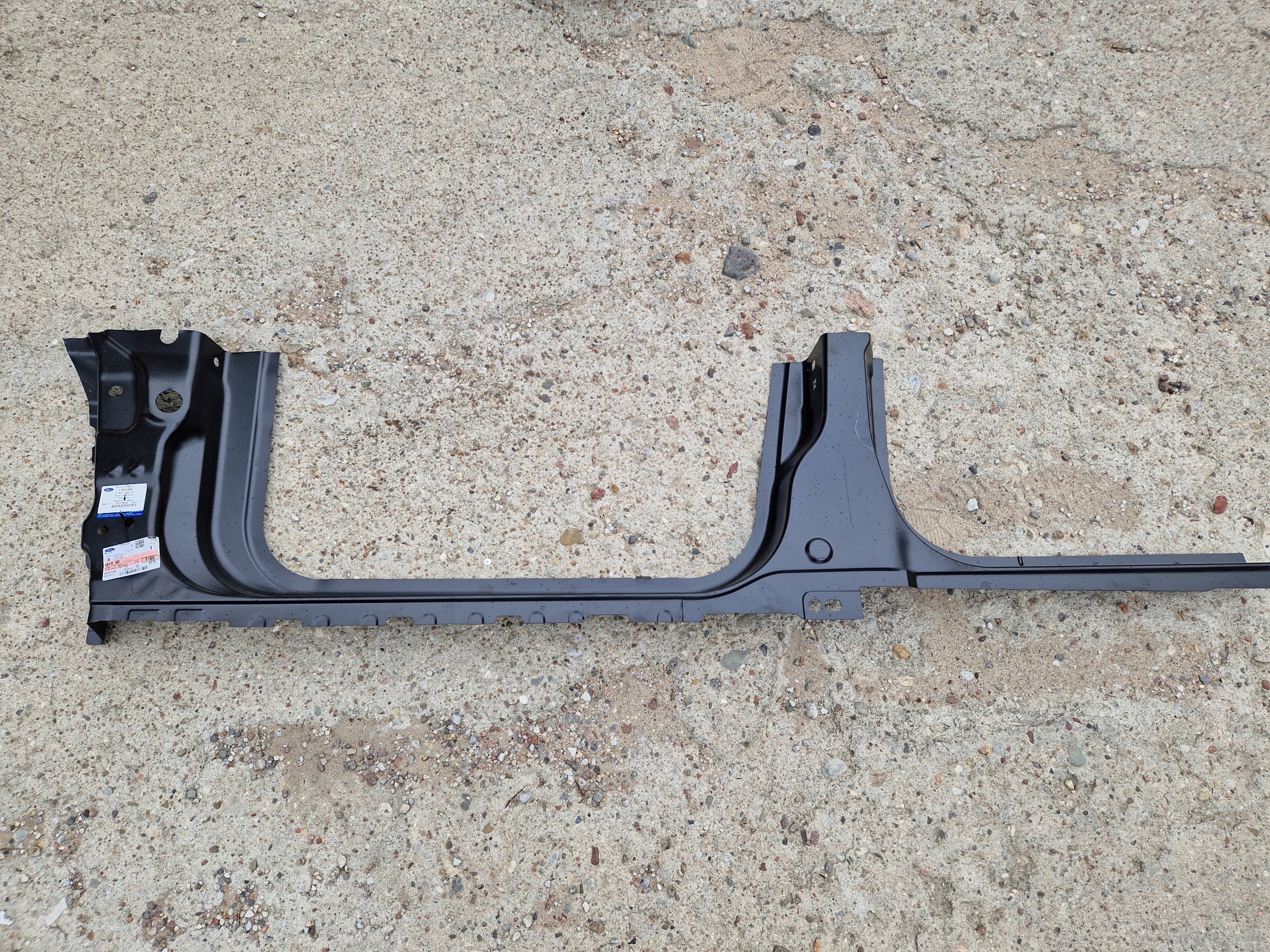 Ford Connect II Mk2 Turneo poszycie lewy próg lift