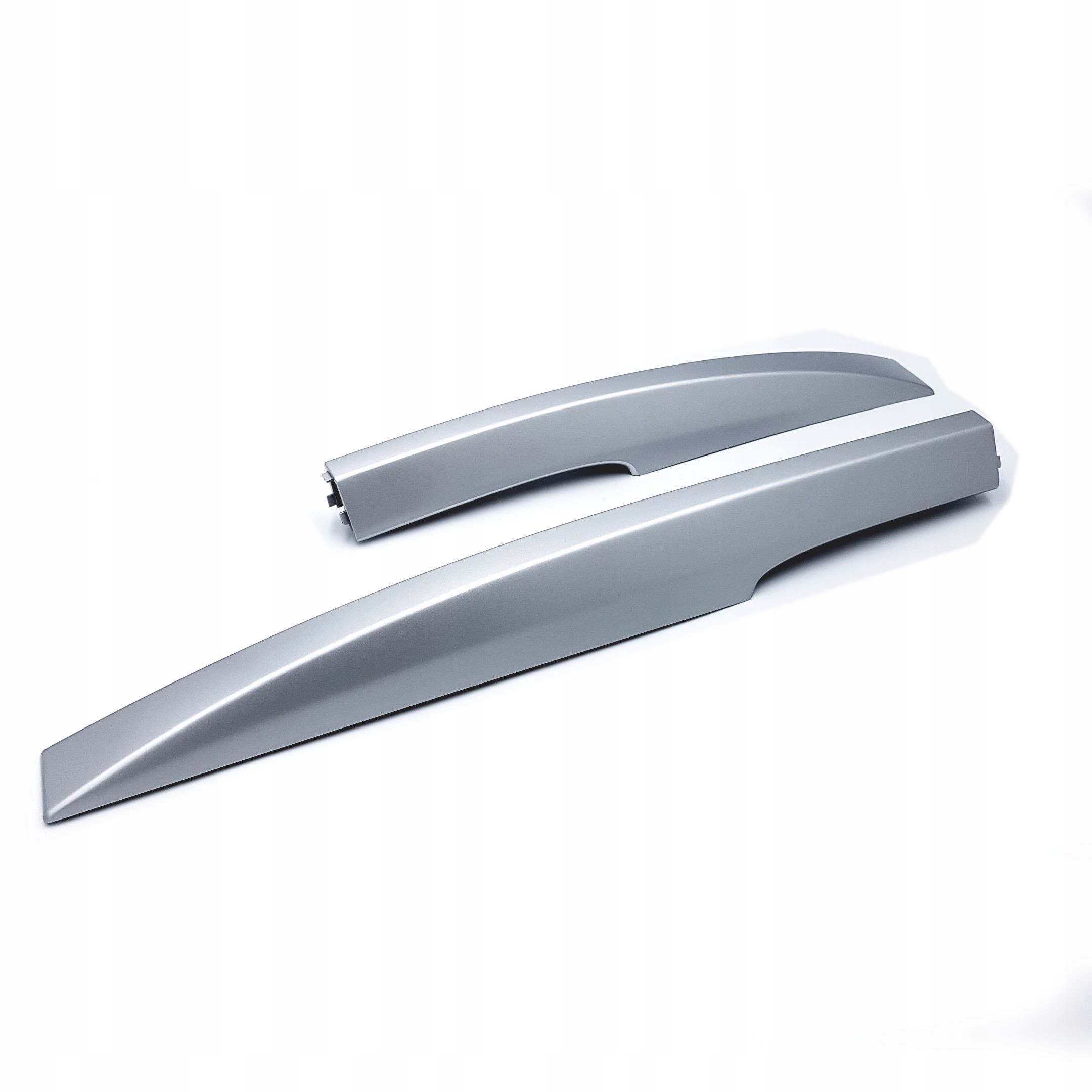 NAKLADKA NAKLADKI RELINGU PRAWEGO LAGUNA III CHROM Part number 738740002R