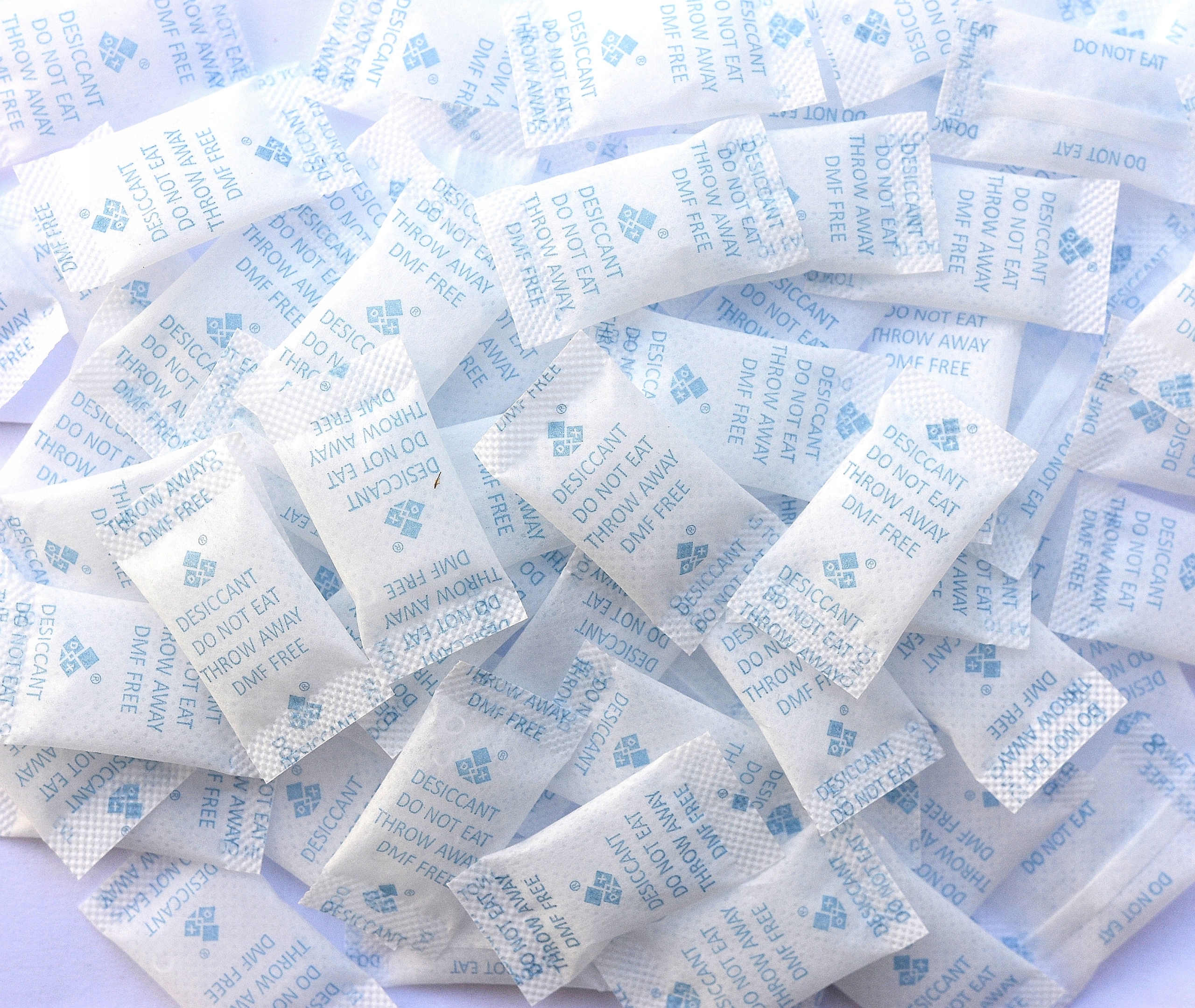 

Pochłaniacz wilgoci Silica Gel 2000 x 1g Desiccant