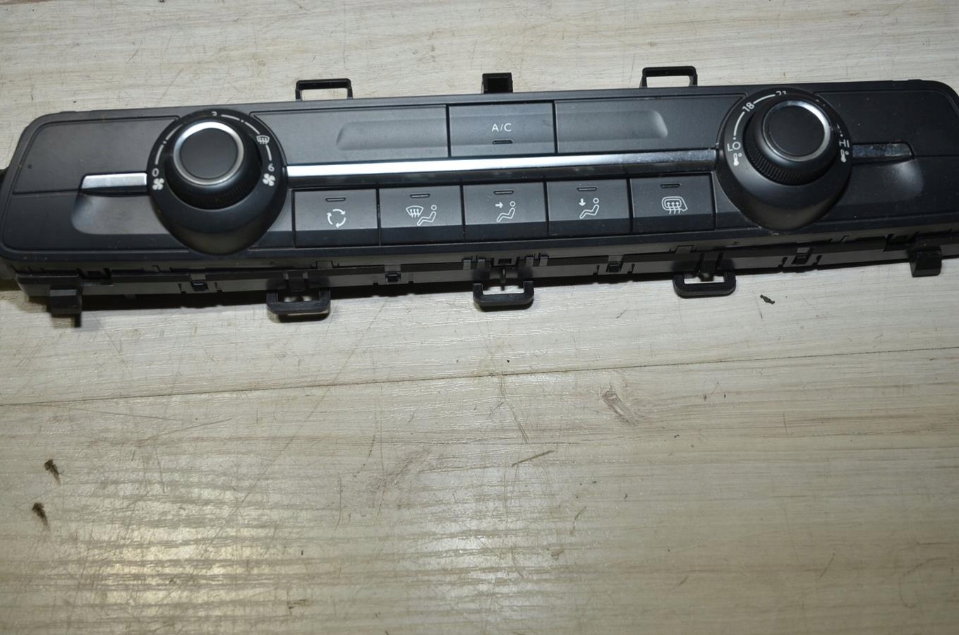 COMANDI CLIMA BOCCHETTE Partner IV Rifter 19r