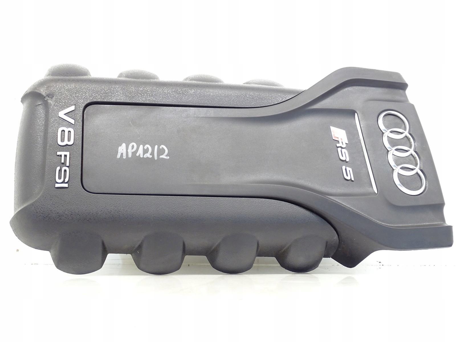 cover upper of the engine AUDI RS5 8T0103926B