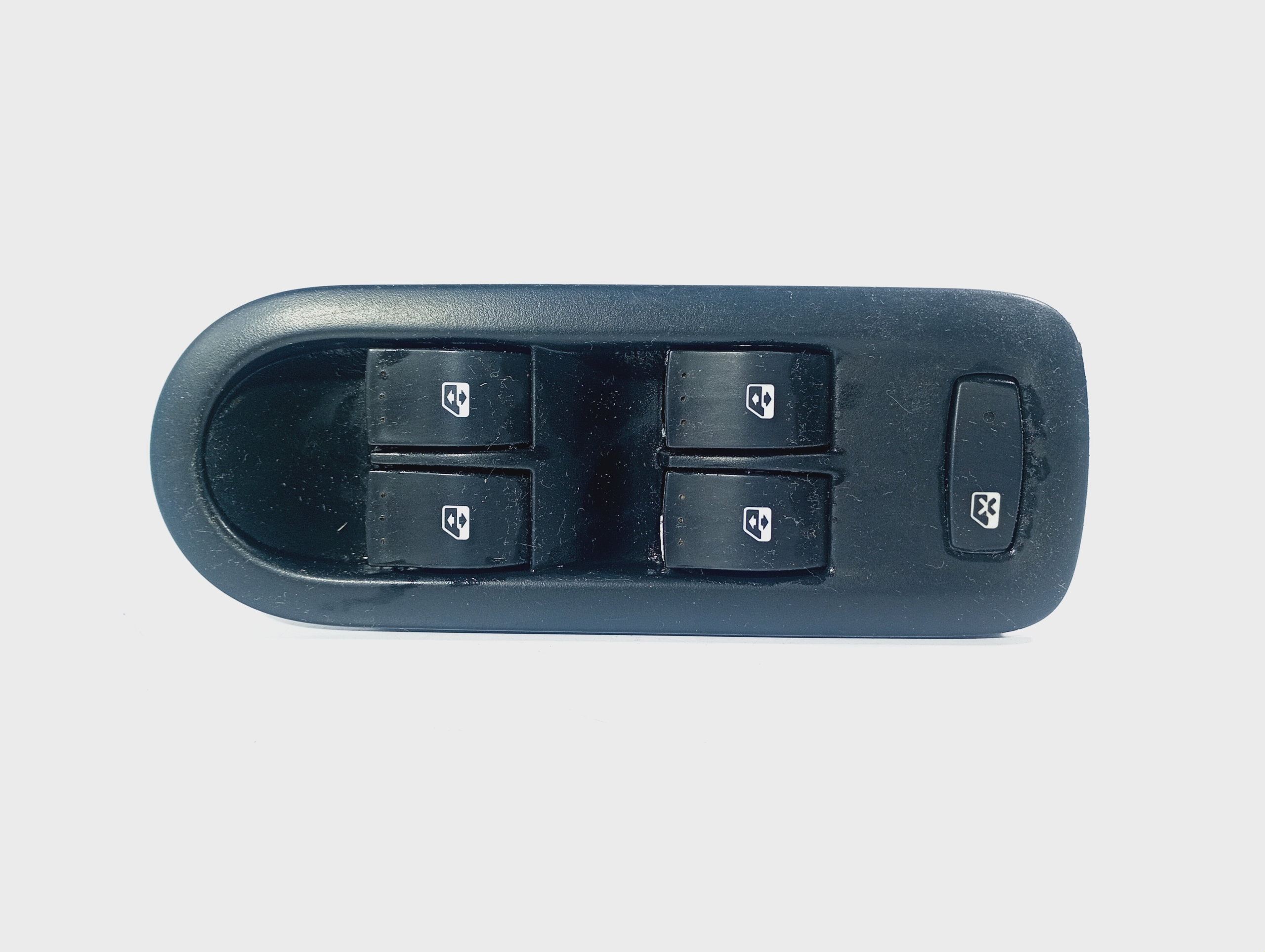 switch panel of the window left front OE 8200160603 RENAULT Megane 2 II 06-09