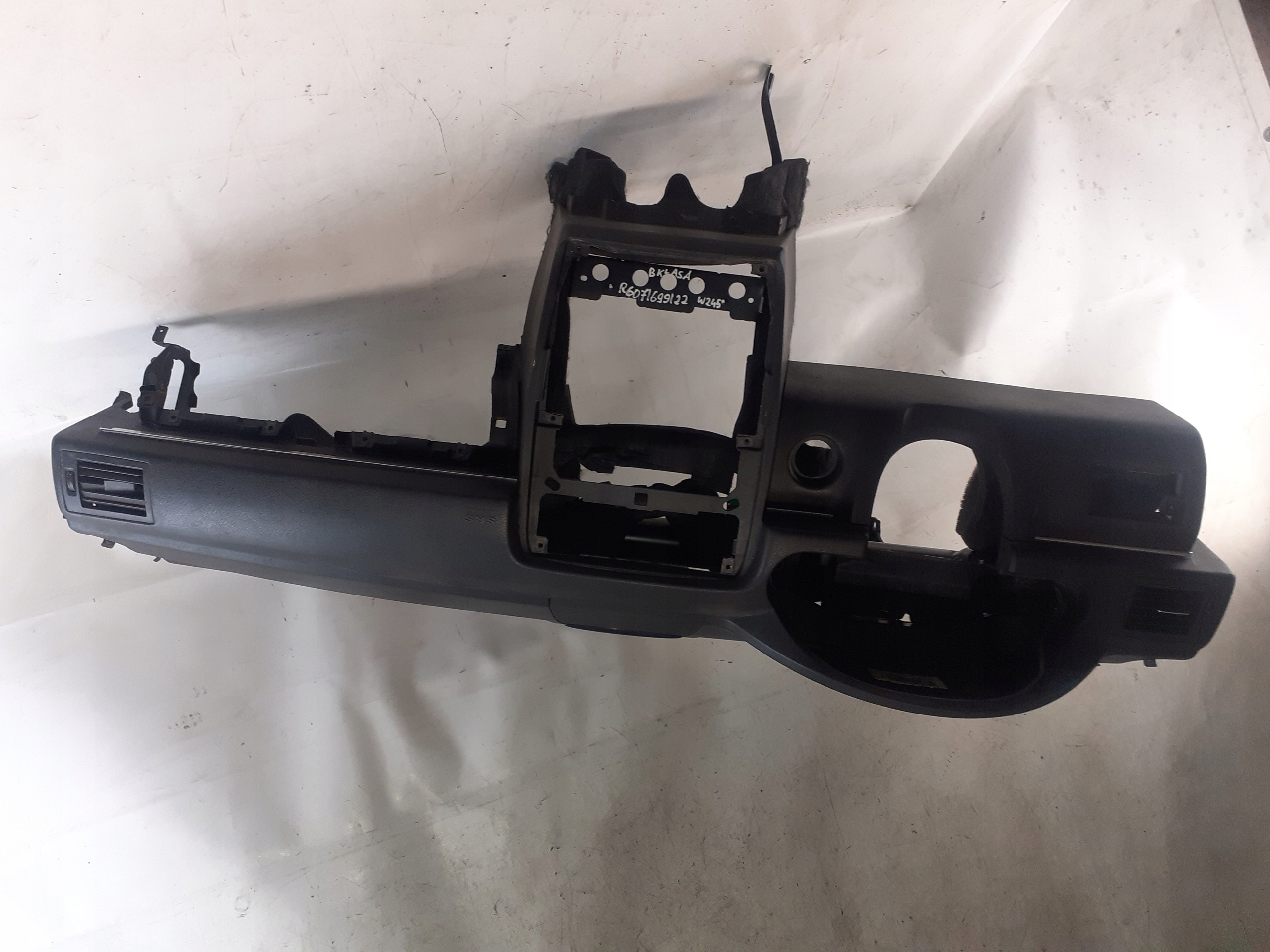 dashboard instrument panel console MERCEDES W245 EUROPA