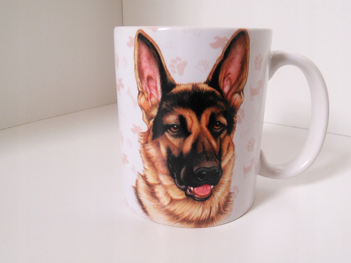 

Kubek ceramiczny z motywem i napisem-Wilczur