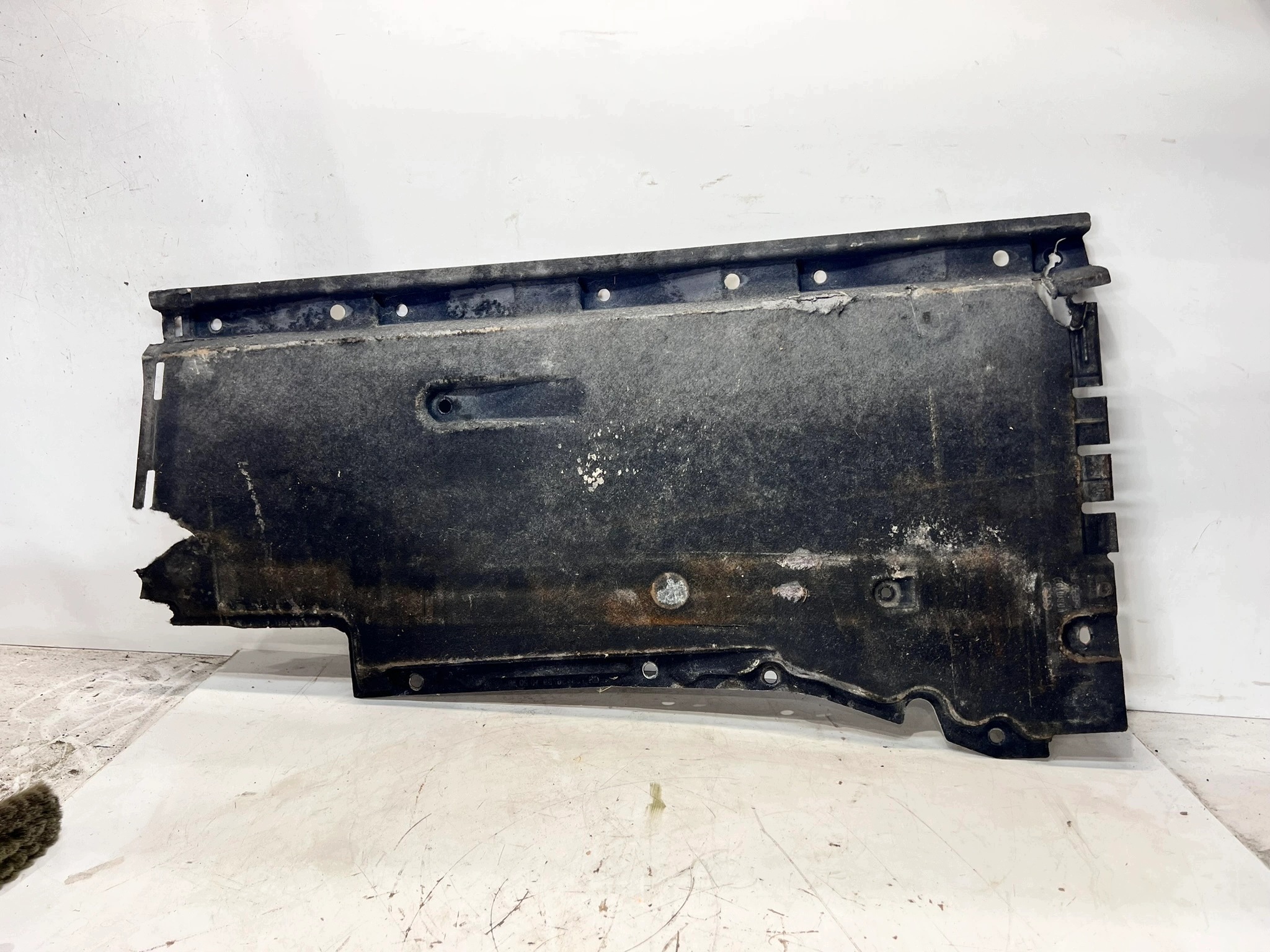 Blende Abdeckung abdeckung Unterfahrschutz links DUZA AUDI A6 C7 4G0825207E 144/26