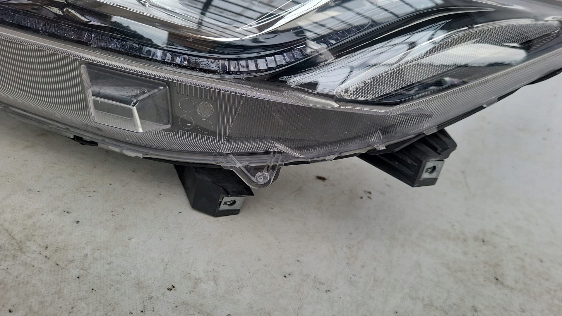 MITSUBISHI ECLIPSE CROSS 18- light left front front FULL LED